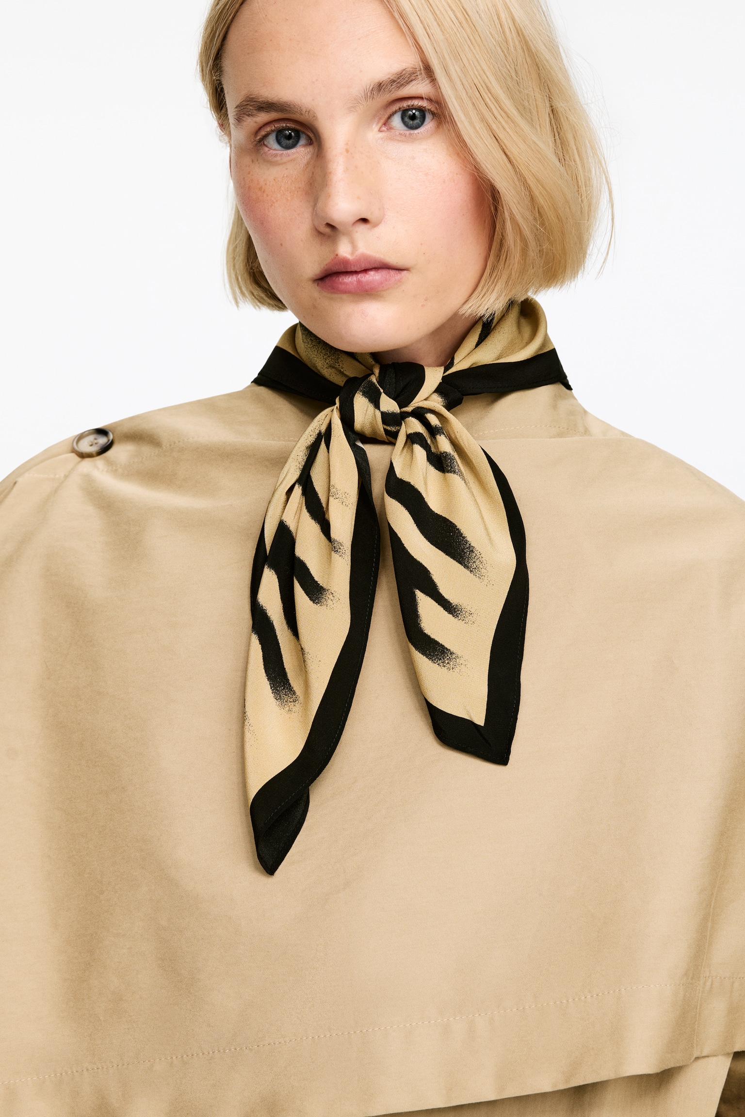 Μεταξωτό φουλάρι με σχέδια - Μπεζ/Μαύρο - 2