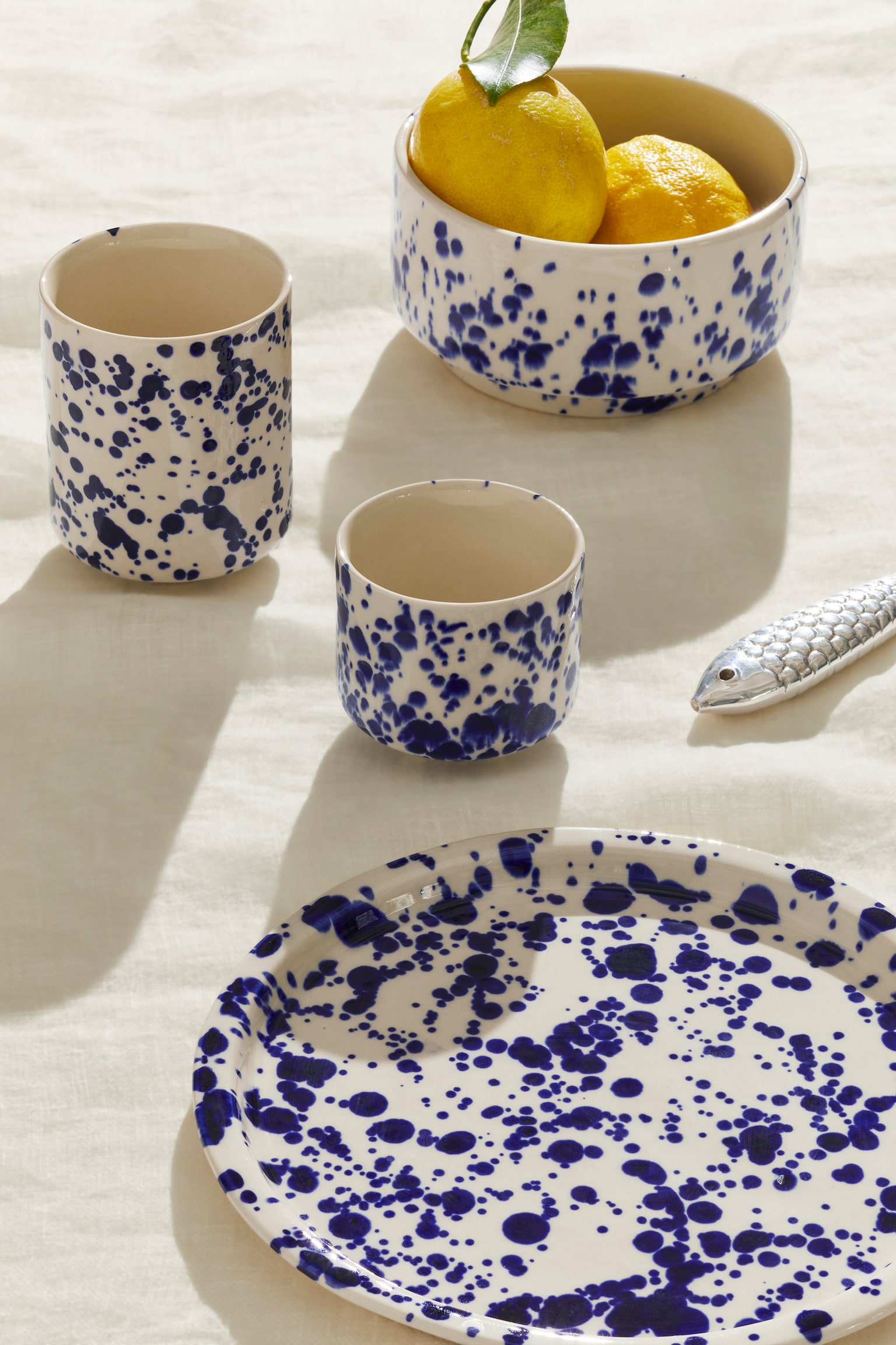 Két darabos kőedény csészék - Blue Dots/Off White/Kék Dip/Világoszöld/Black/Pink/Off White/Zöld/Fehér/Fehér/Sötétkék - 3