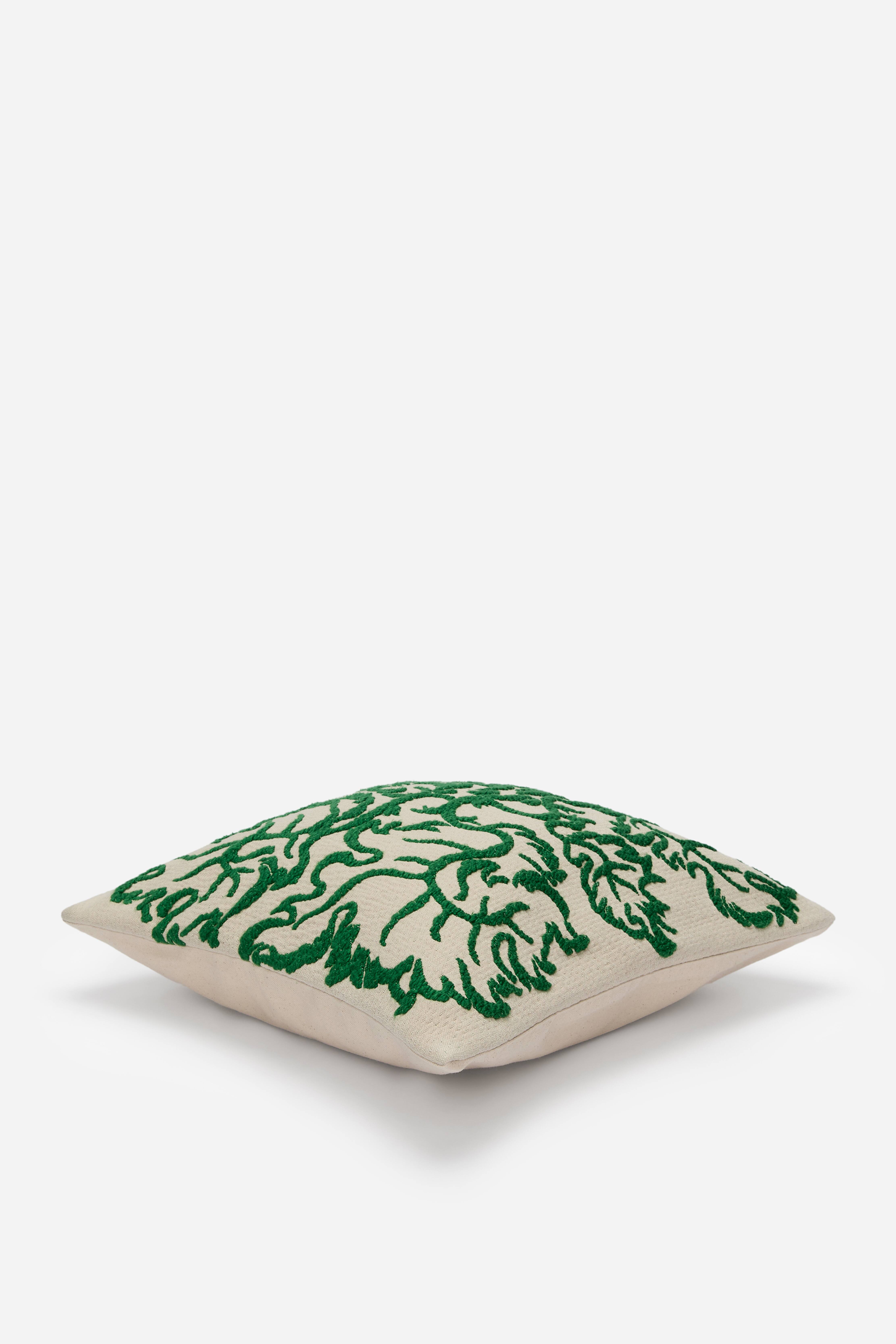 Brodert putetrekk 50x50 cm - Grønn/beige