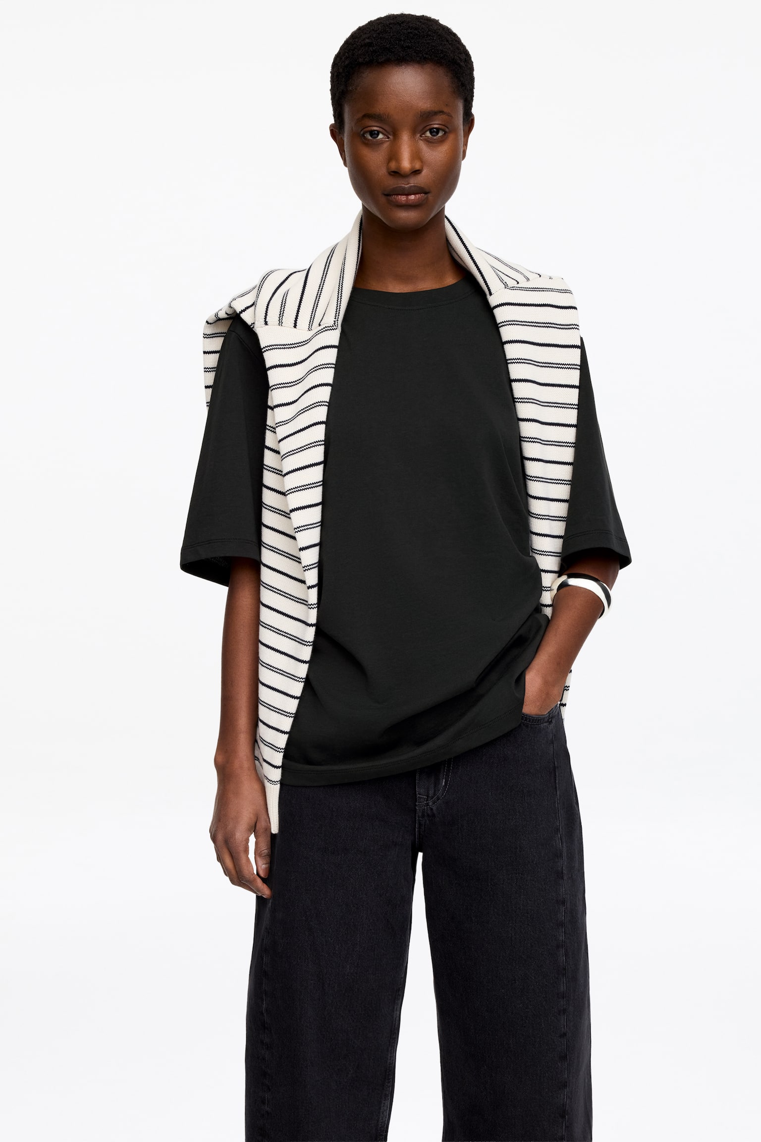 Draperad t-shirt - Svart/Vit - 3
