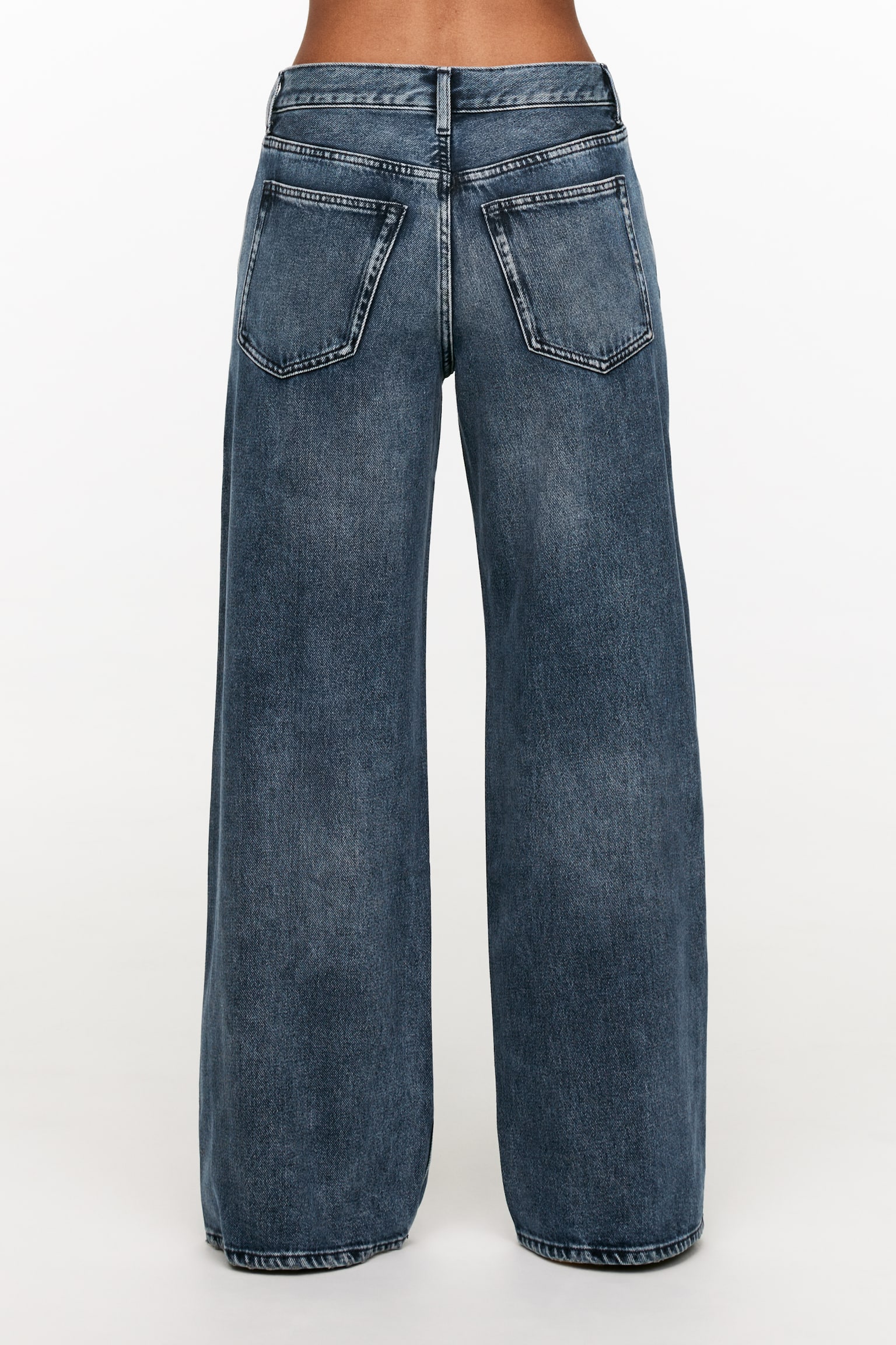 CLOUD Low Loose Jeans - Mid Blue/Mid Blue - 4