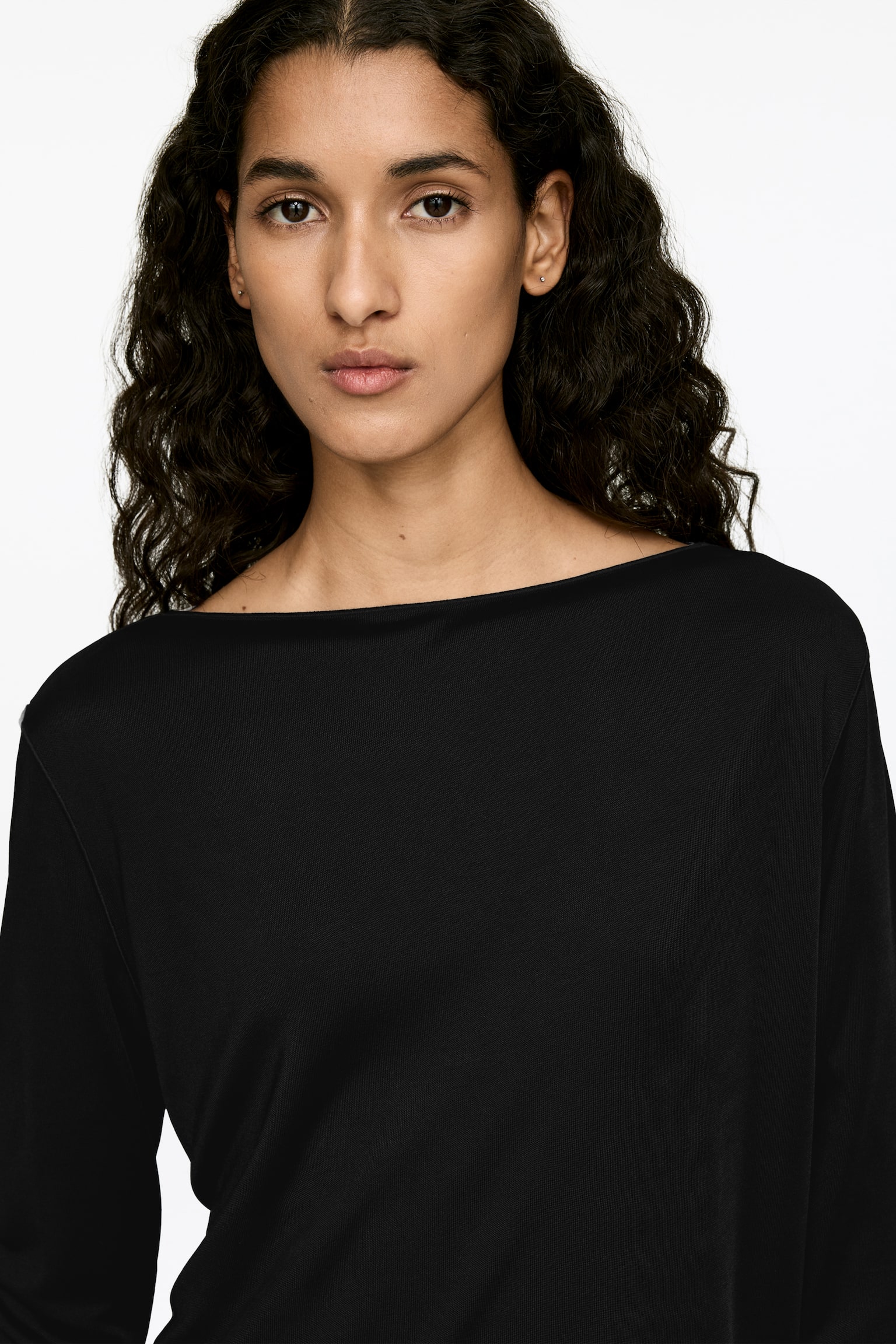 Satinoberteil mit U-Boot-Ausschnitt - Schwarz/Rosa - 4