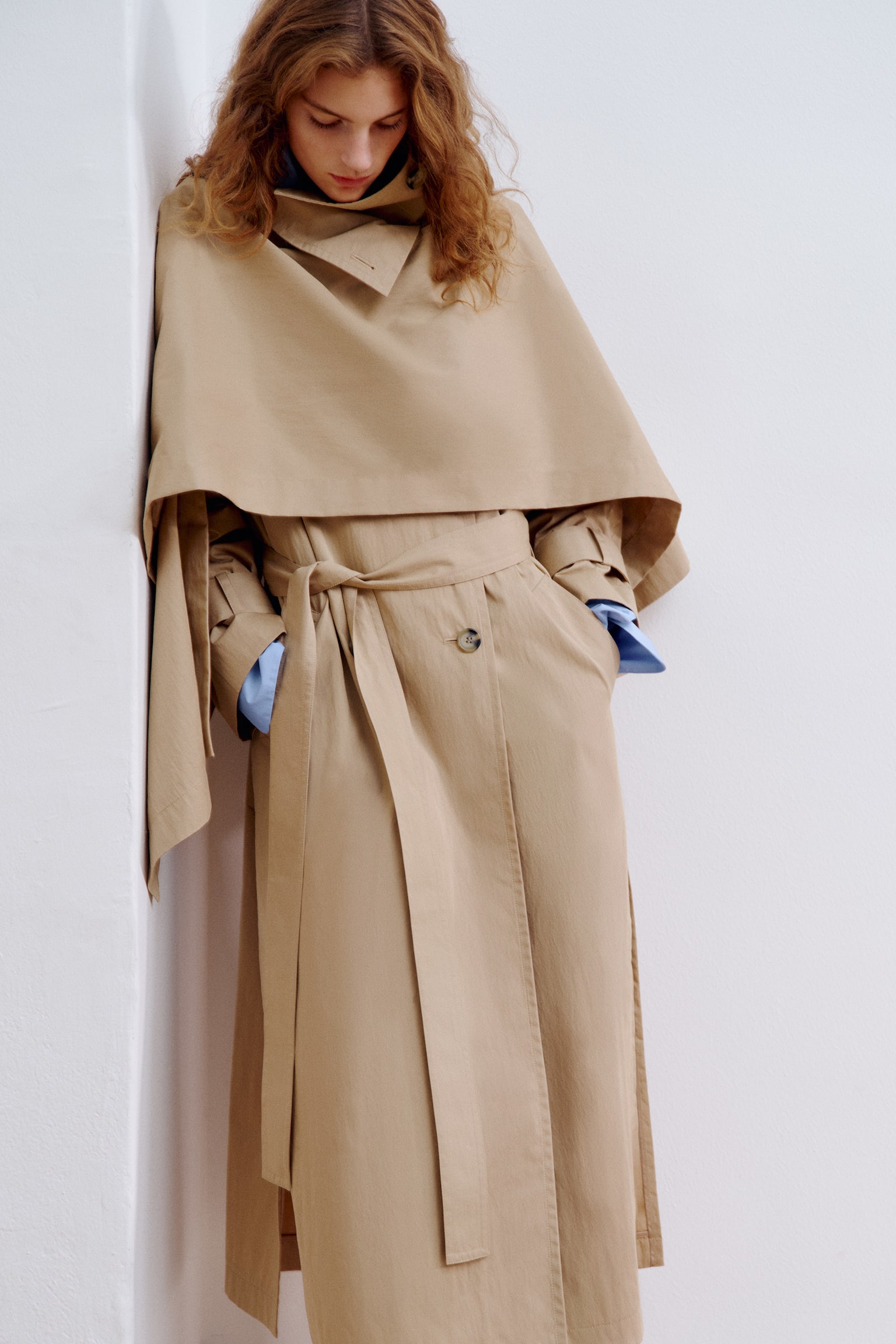 Trenchcoat med tørklæde - Beige - 8