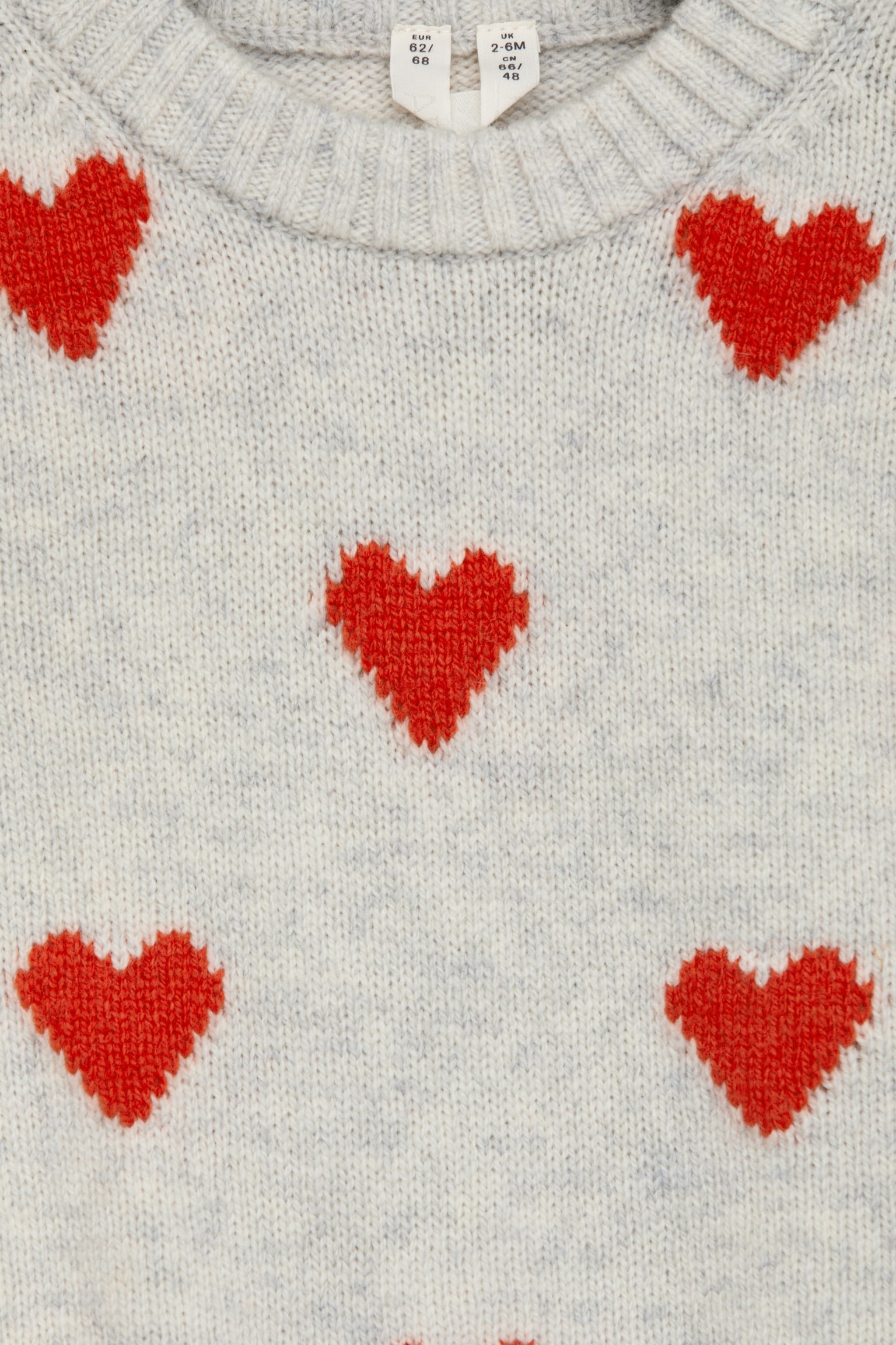 Intarsia Knitted Jumper - Grey/Hearts/Black/Beige - 2