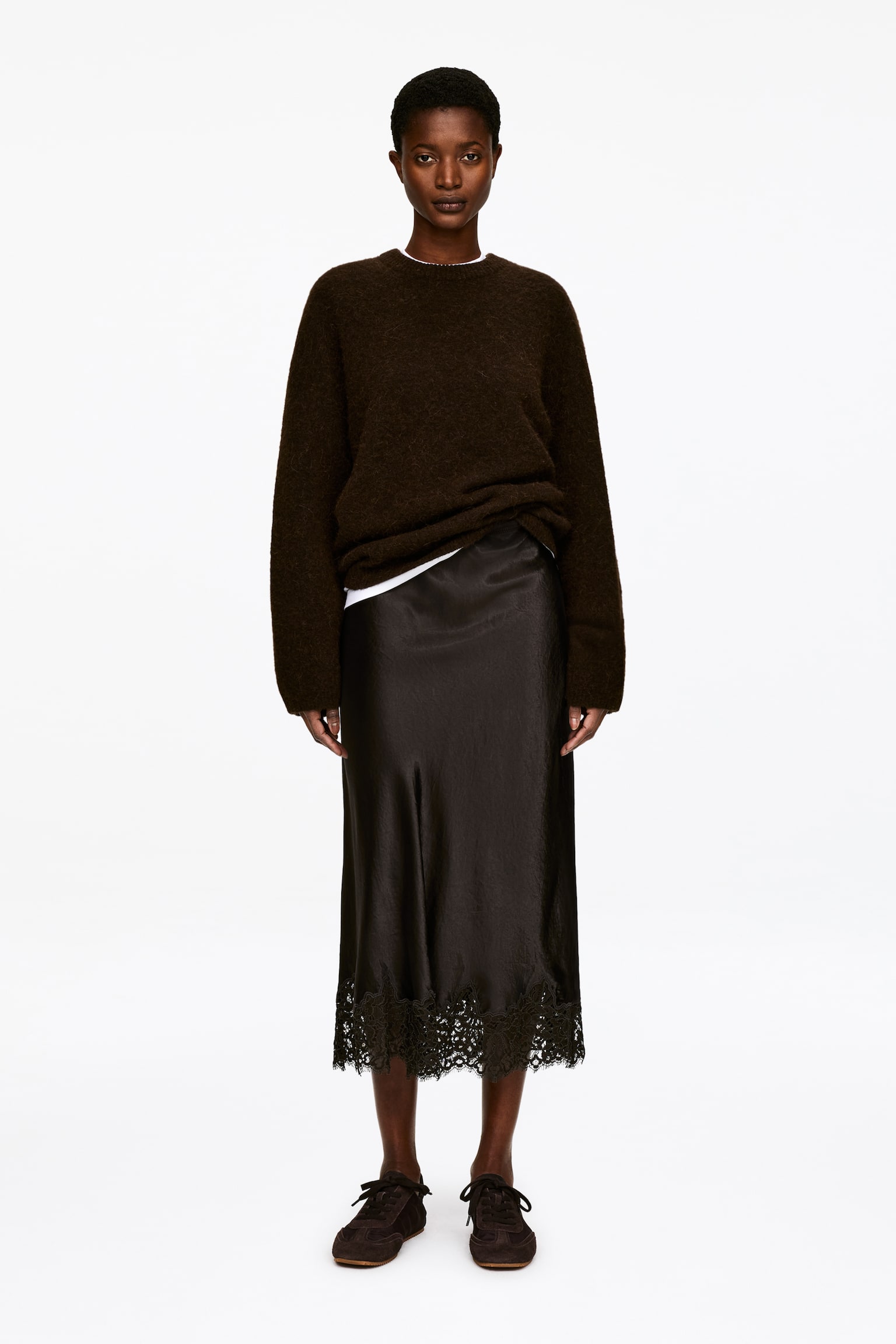 Satinrock mit Spitze - Dunkelbraun - 1