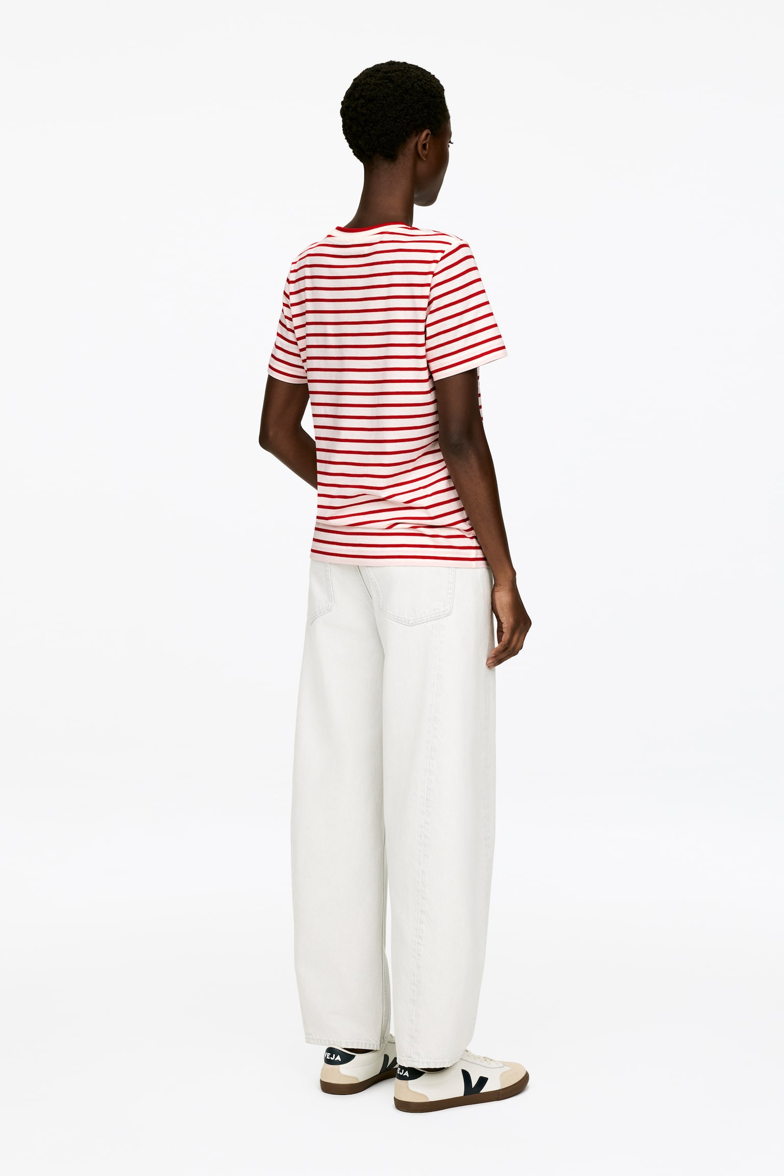 LILY Charakteristisches T-Shirt - Rot/Weiß/Weiß/Dunkelblau/Graumeliert/Weiß/Schwarz/Rosa - 5