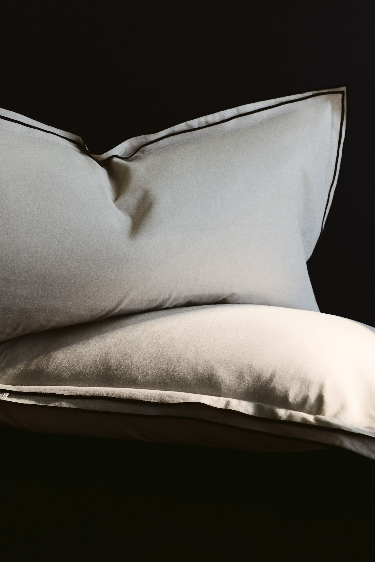 2-pack cotton pillowcases - Light greige/White - 1