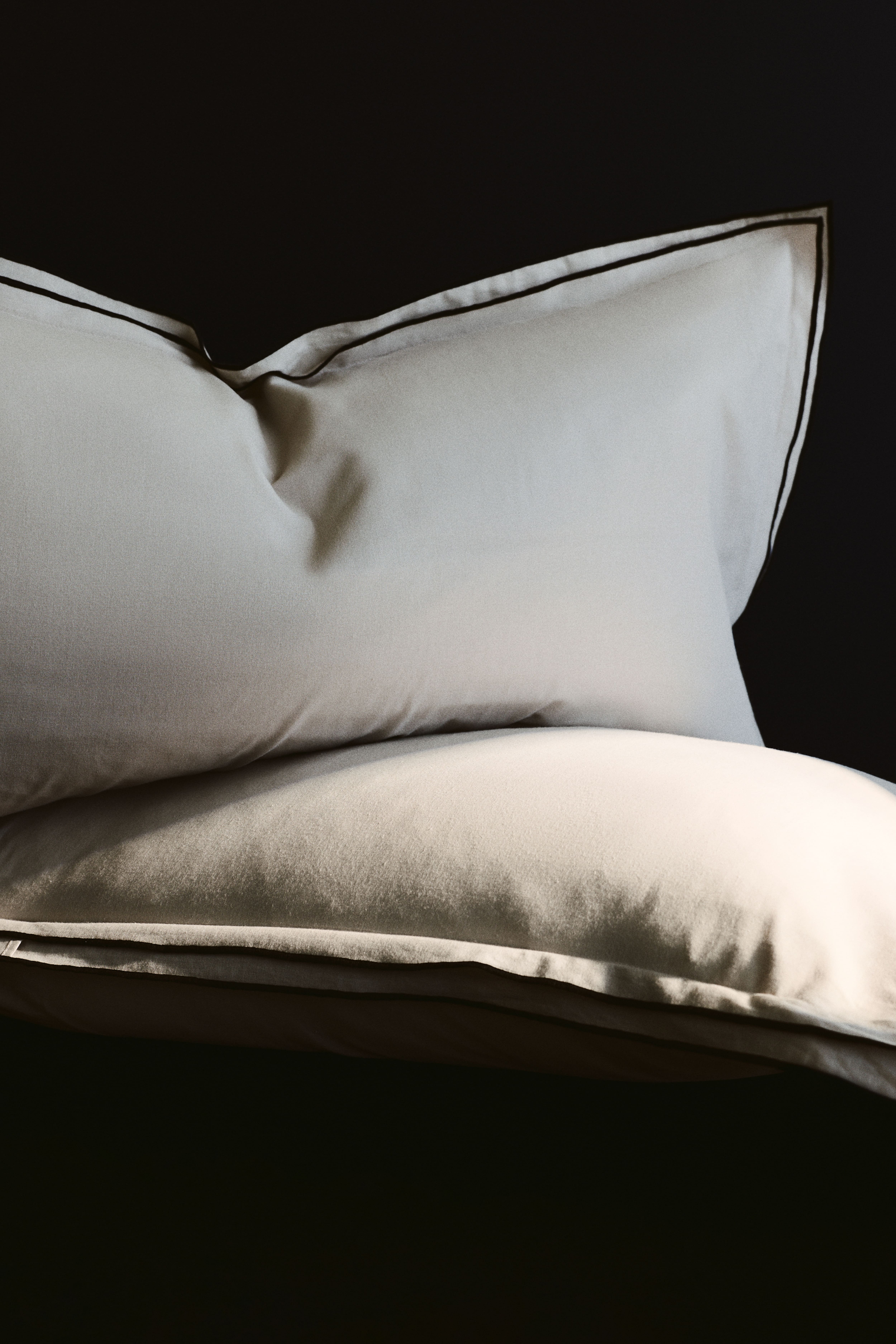 2-Pack Cotton Pillowcases