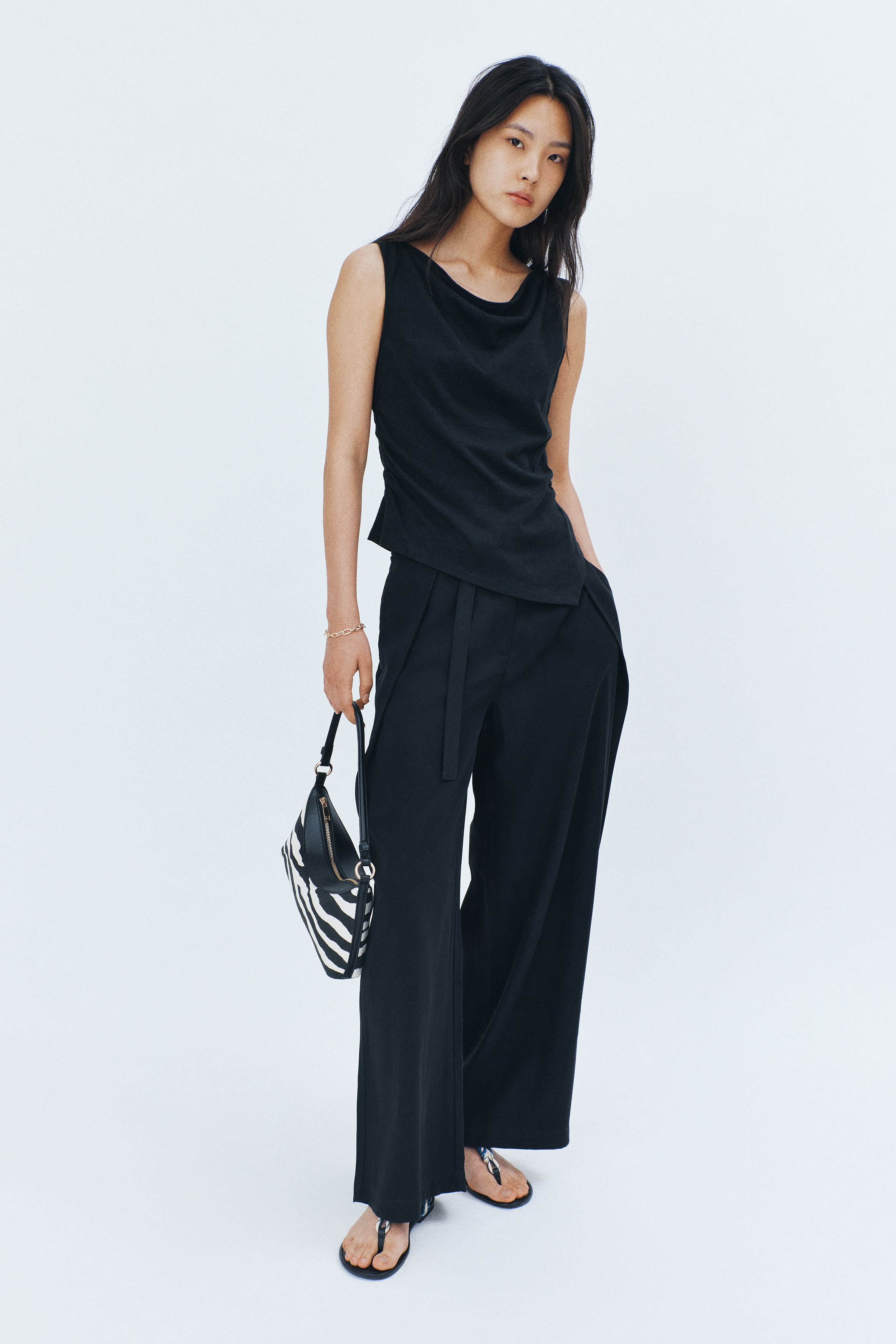 ASIA EXCLUSIVE | H&M SG