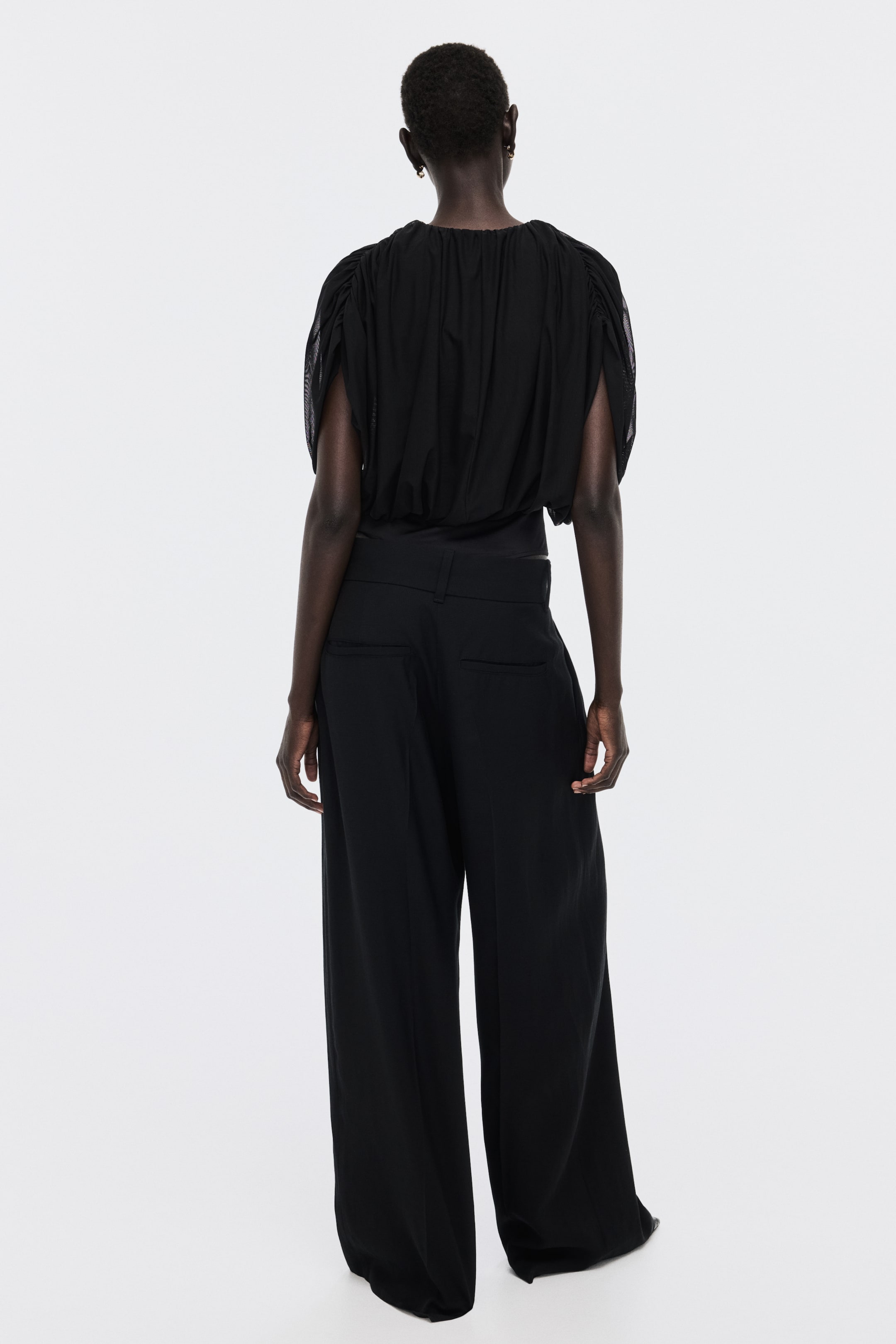 Grotere afbeelding bekijken: Gedrapeerde stringbody - Zwart - DAMES | H&M NL 4