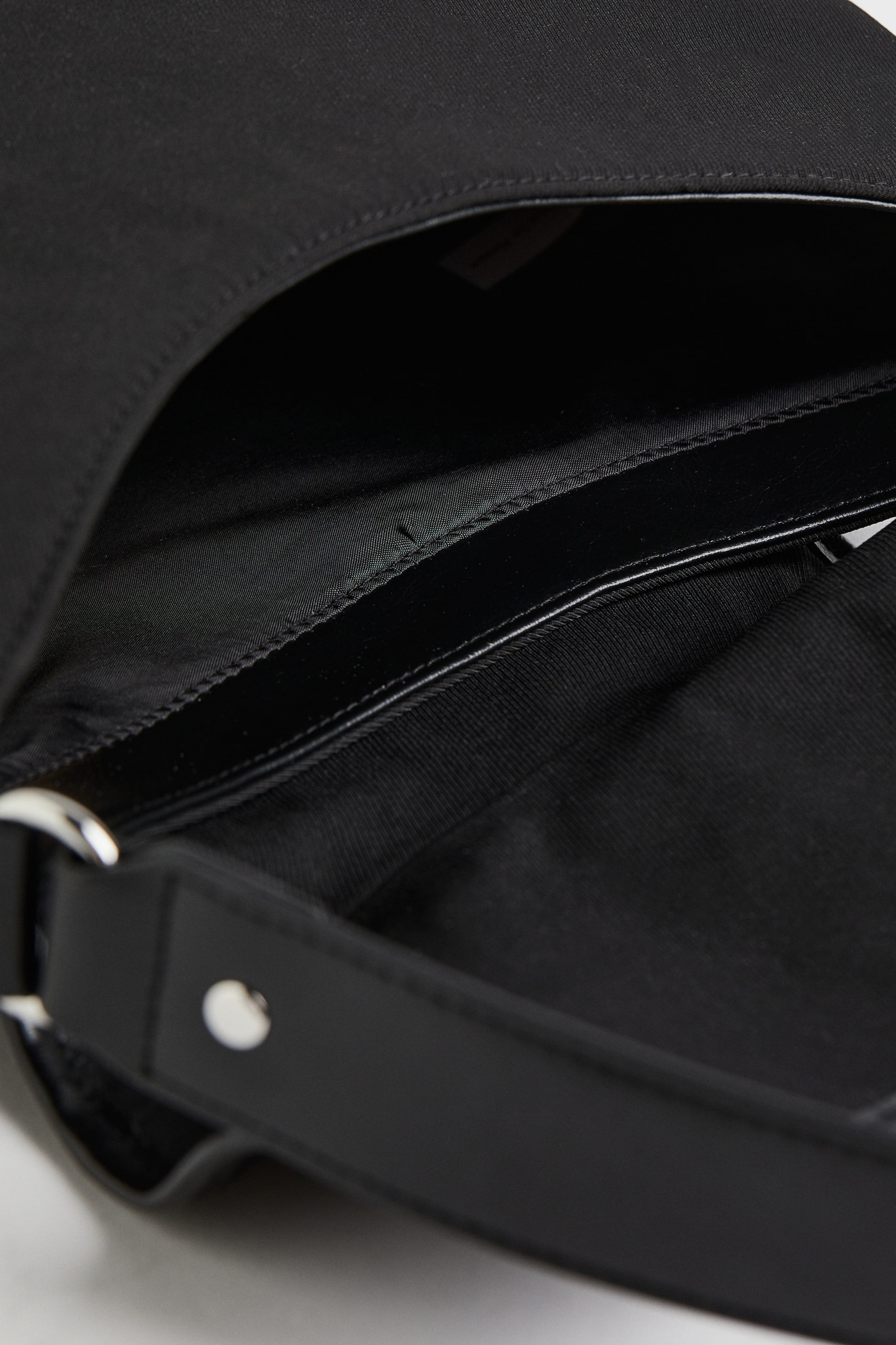 View larger image: Small twill shoulder bag - Black - Ladies | H&M IN 4