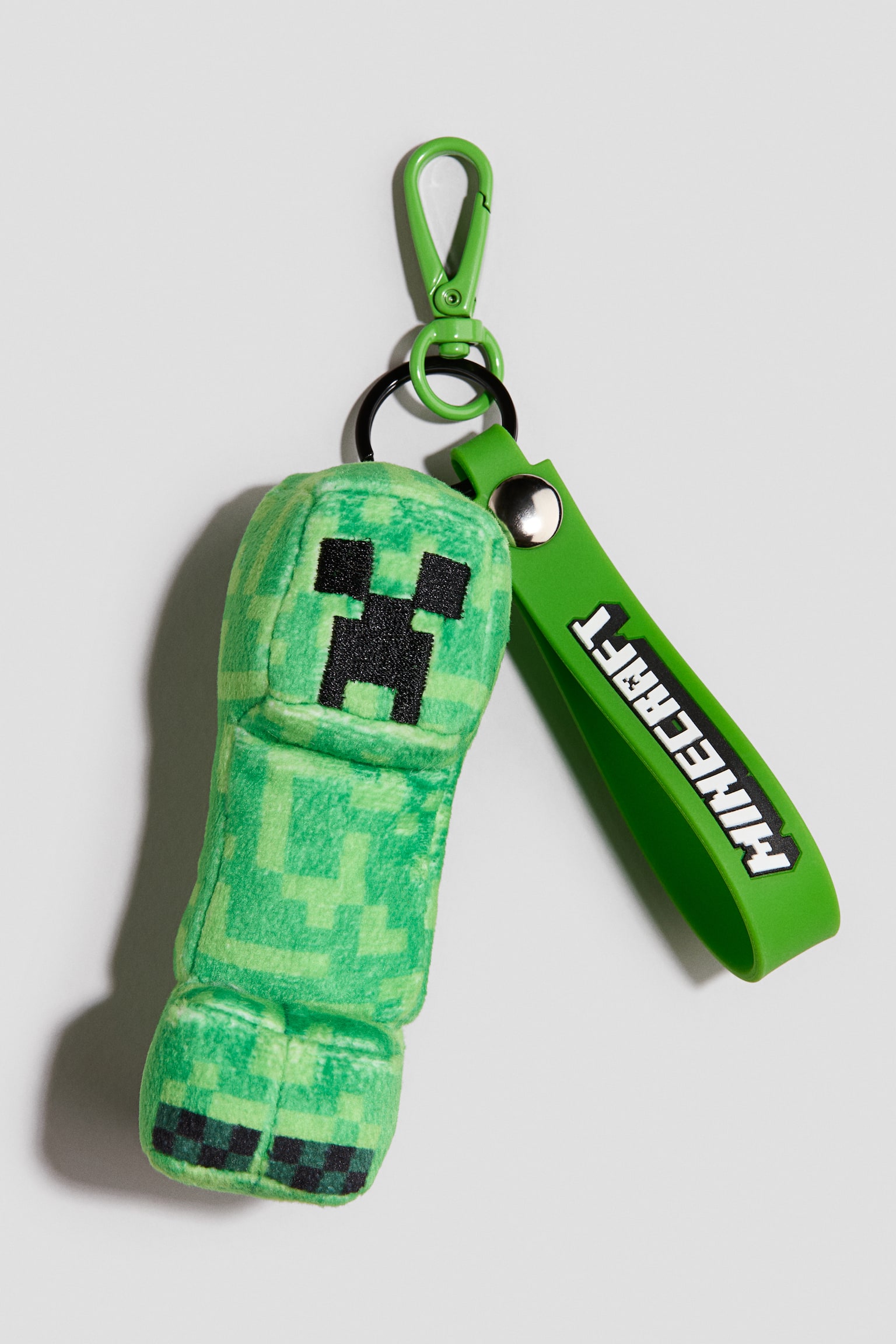 Décoration de sac - Vert/Minecraft/Rouge/Cars/Rouge/Hello Kitty/Rose/Lilo et Stitch/Noir/Marvel Comics