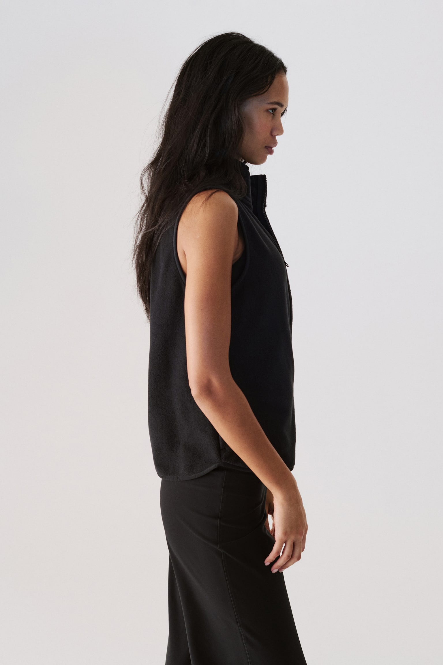 Regular Fit Fleece sports gilet - Black - 4