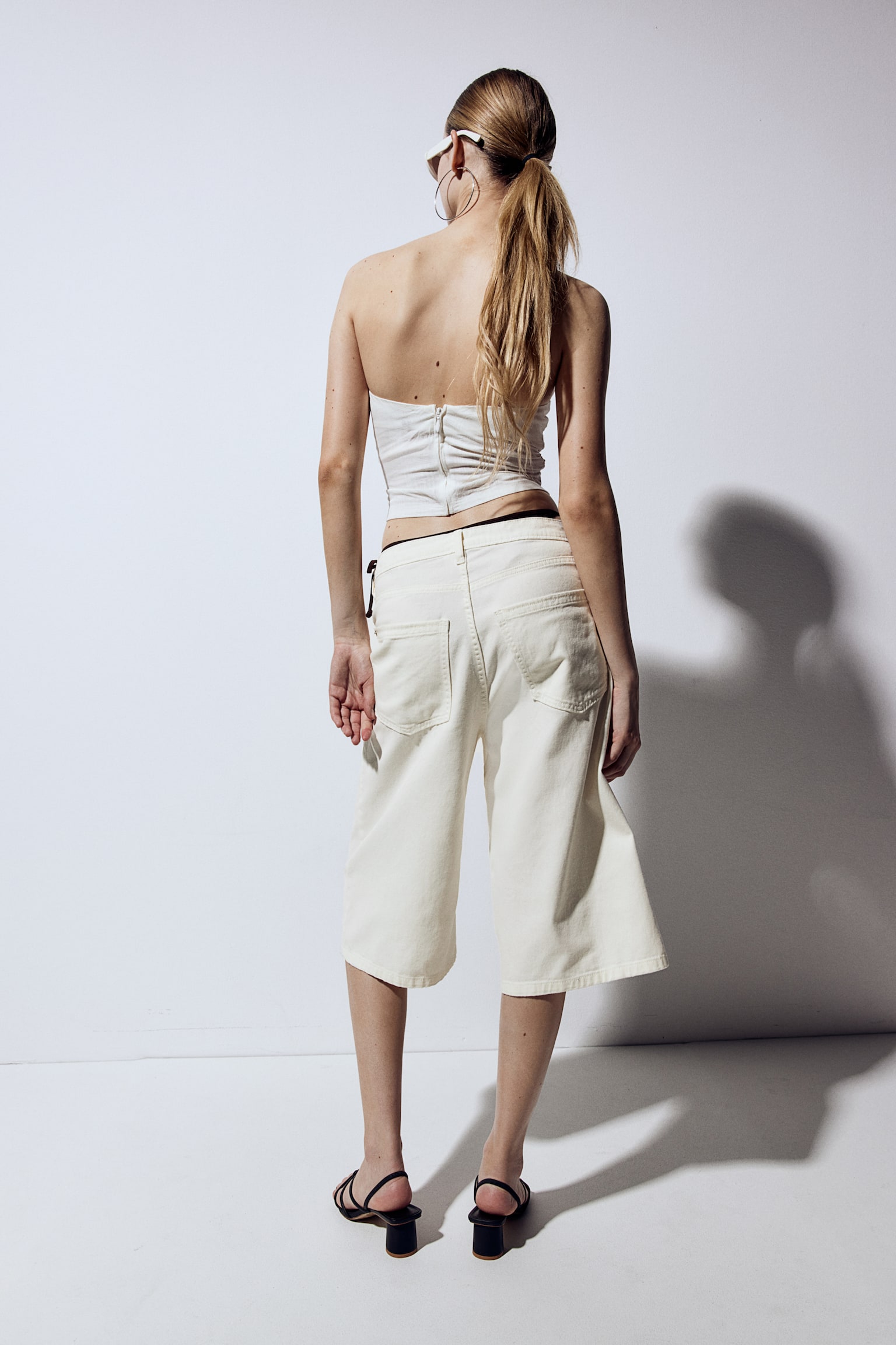 Knee Length Twill Shorts - Cream/Greige/Black - 6