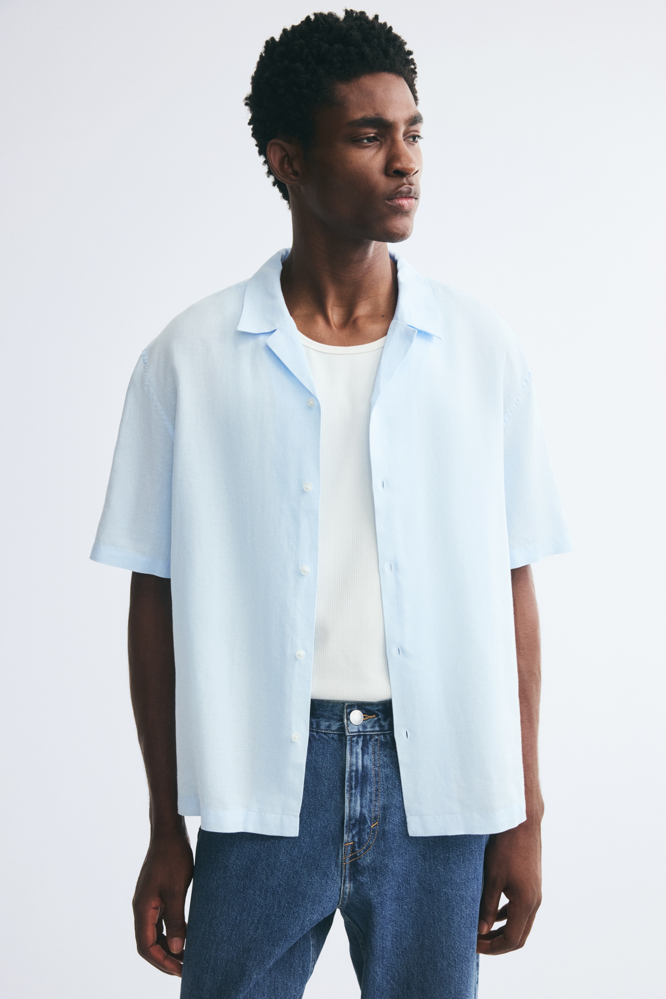 Áo sơ mi hai ve linen pha Relaxed Fit - Màu xanh dương nhạt/Màu nâu đậm