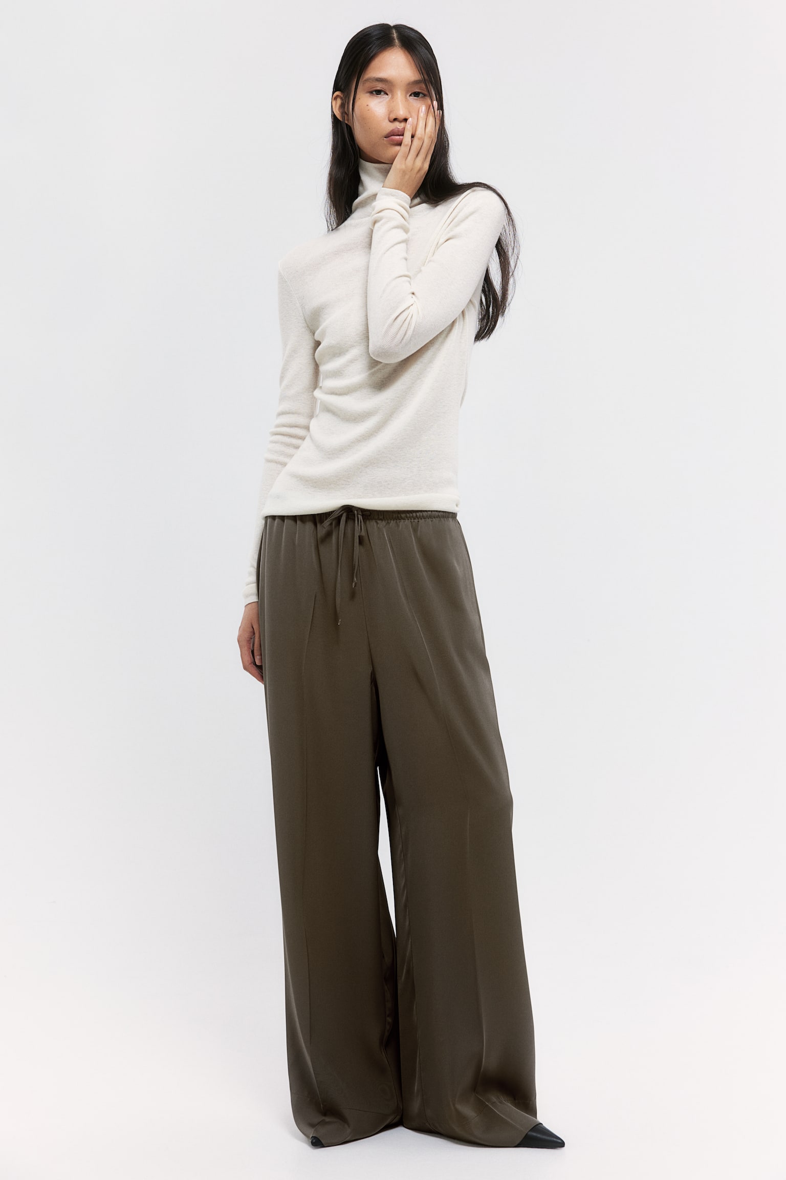 Wide drawstring trousers - Dark grey-green/Black/Light beige - 1