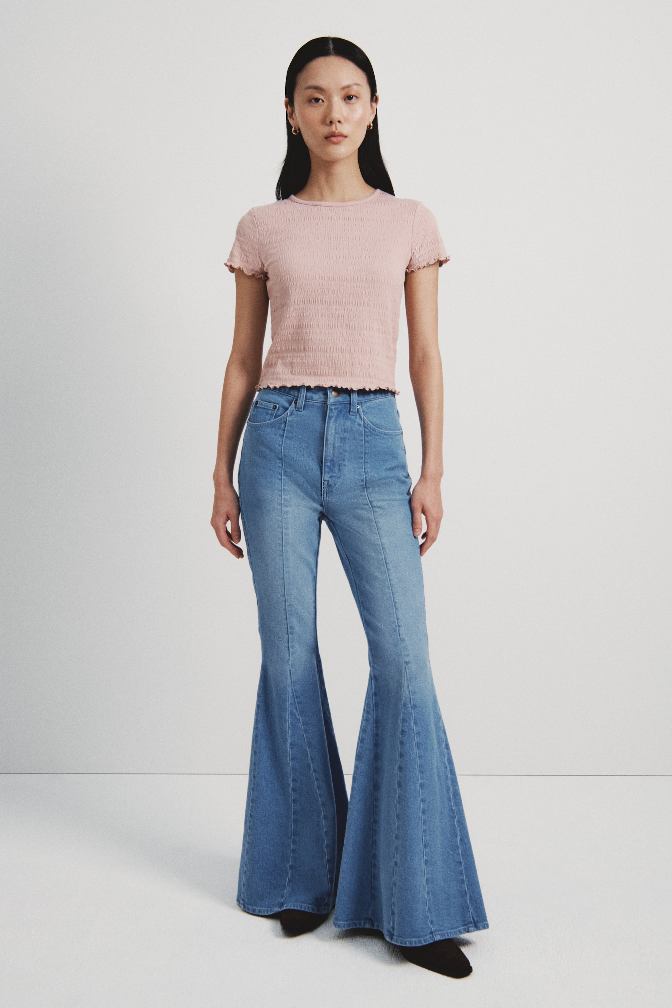 View larger image: Smocked top - Powder pink - Ladies | H&M SG 1