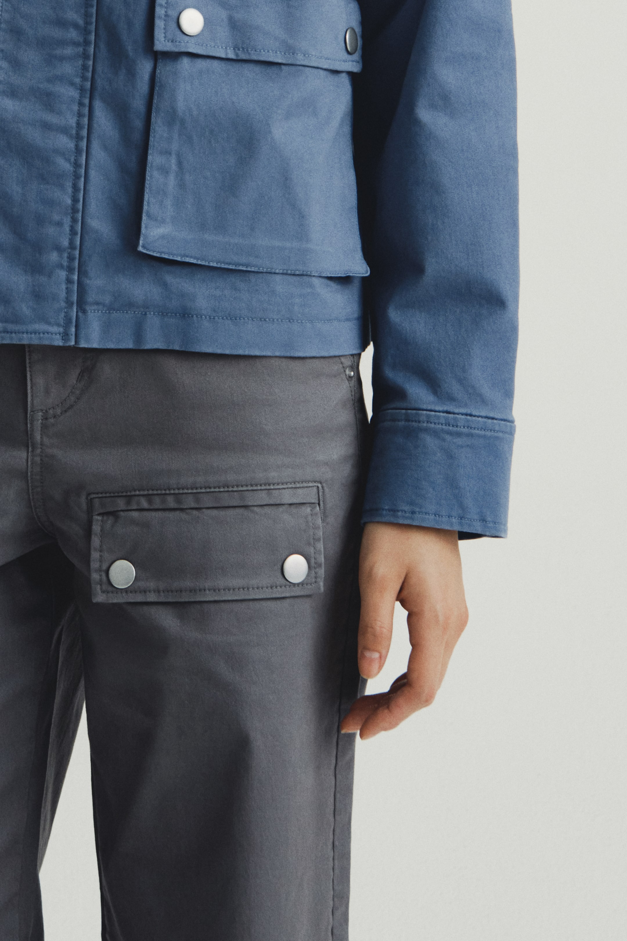 Xem ảnh lớn hơn: Quần dài túi hộp - Màu xám - Ladies | H&M VN 5