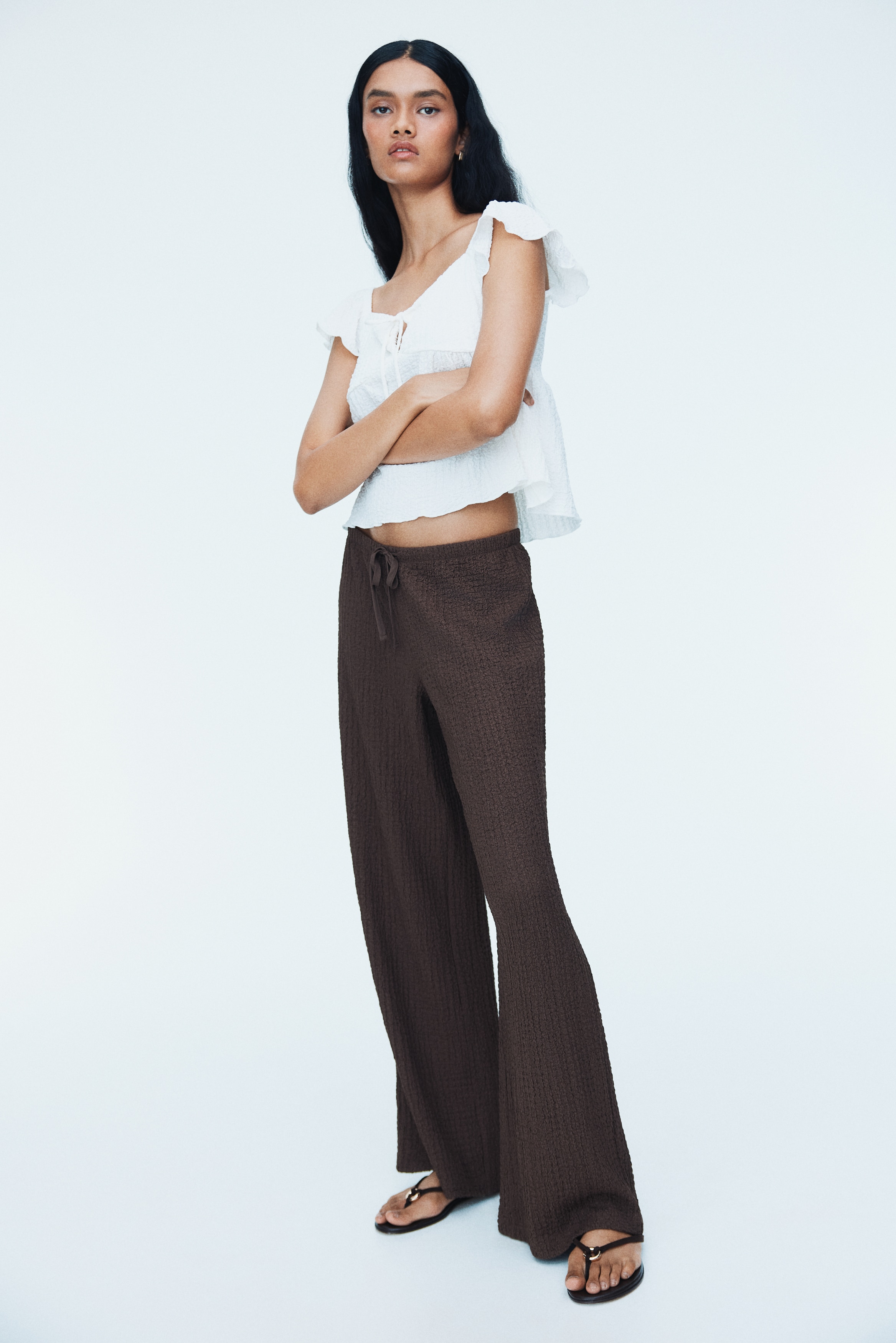 Crinkled drawstring trousers