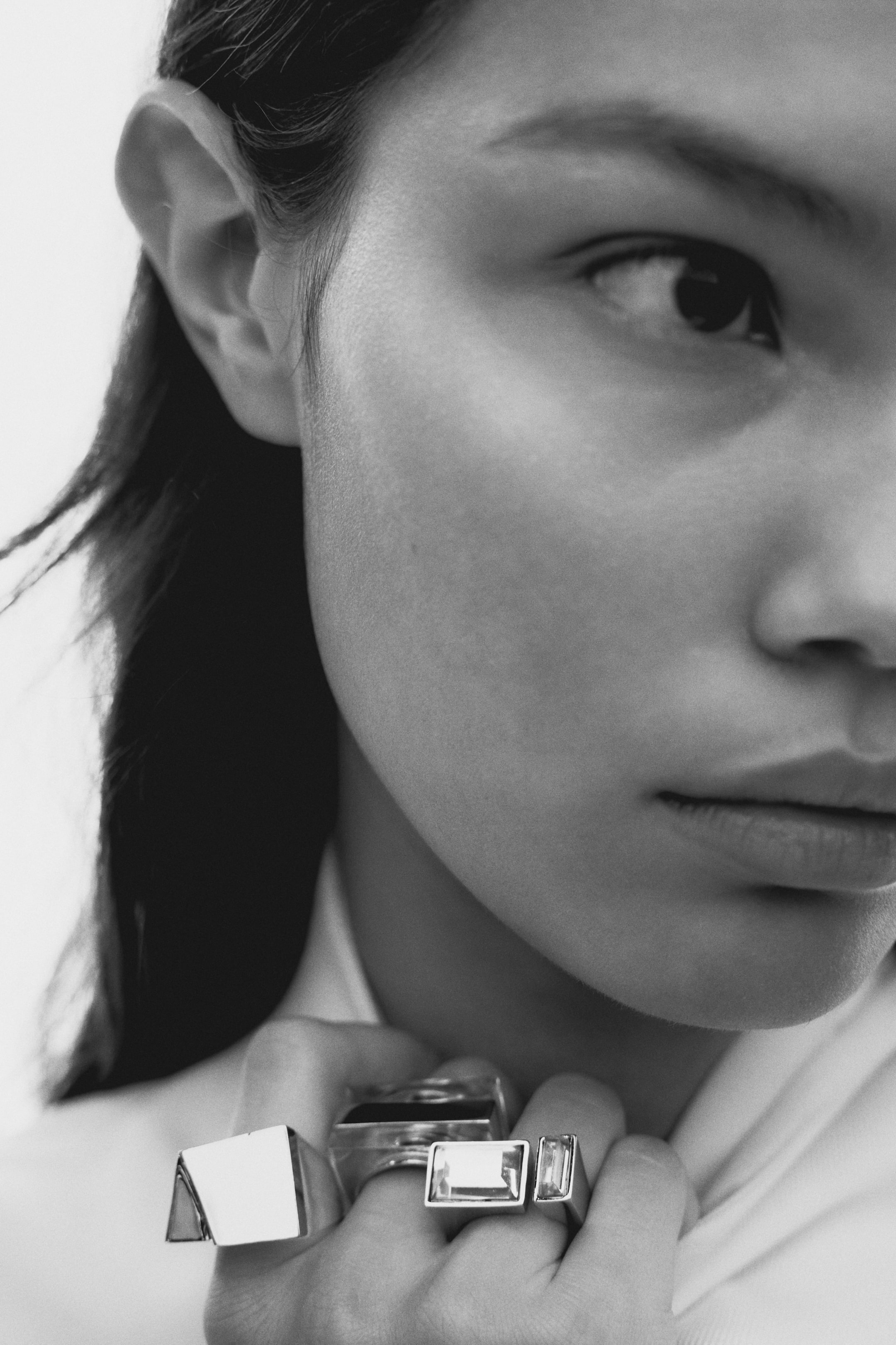 拡大画像を表示: 3-pack statement rings - シルバーカラー - レディース | H&M JP 2