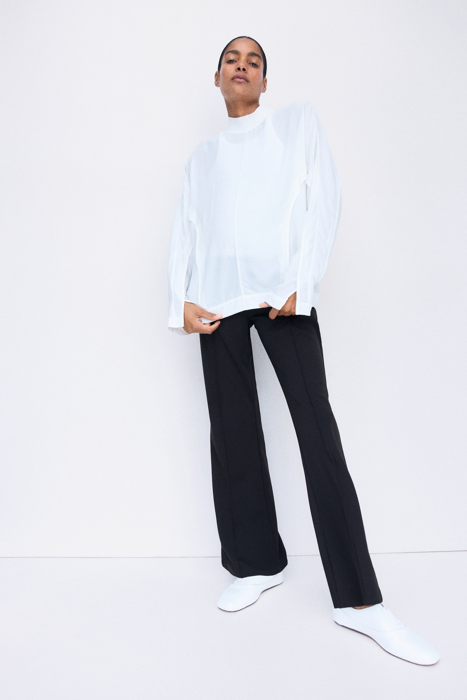Женские брюки H&M Mama Bootcut Crease-Front, цвет: Чёрный — фото 3