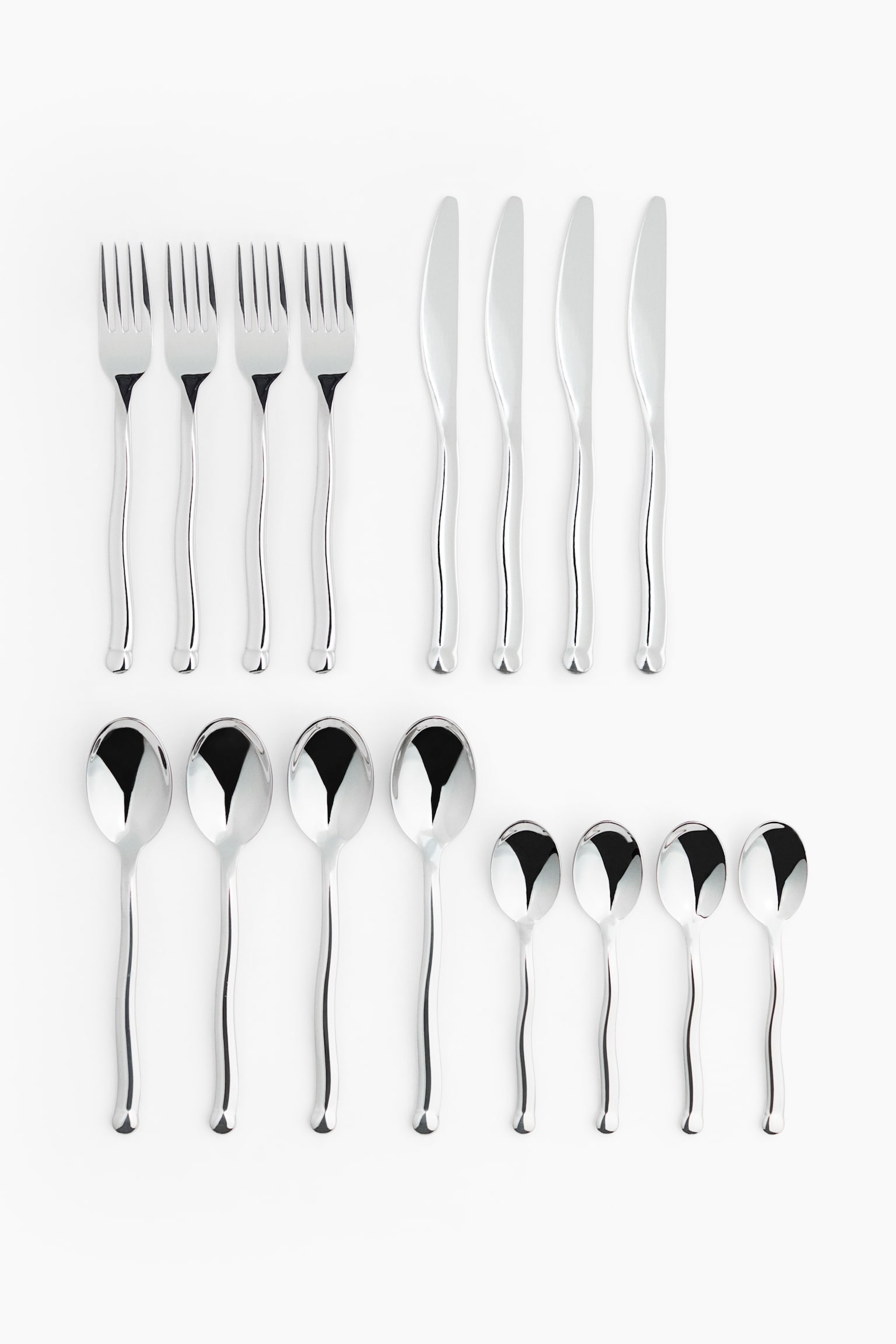 16-Piece Stainless Steel Cutlery Set - Silver-colored