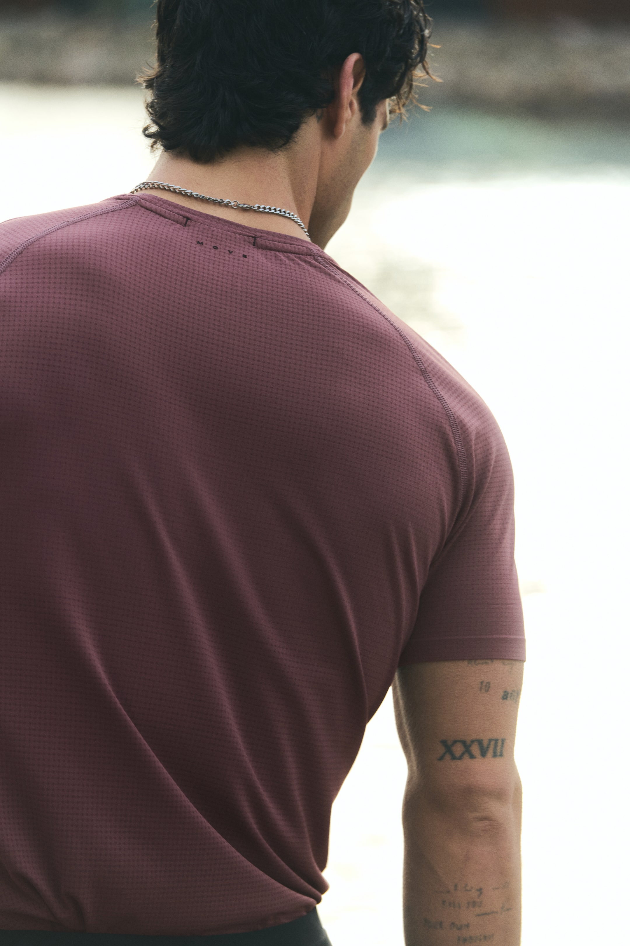 הצגת תמונה גדולה יותר: טישירט ספורט DryMove™‎ Muscle Fit‎ - ורוד כהה - Men | H&M IL 4