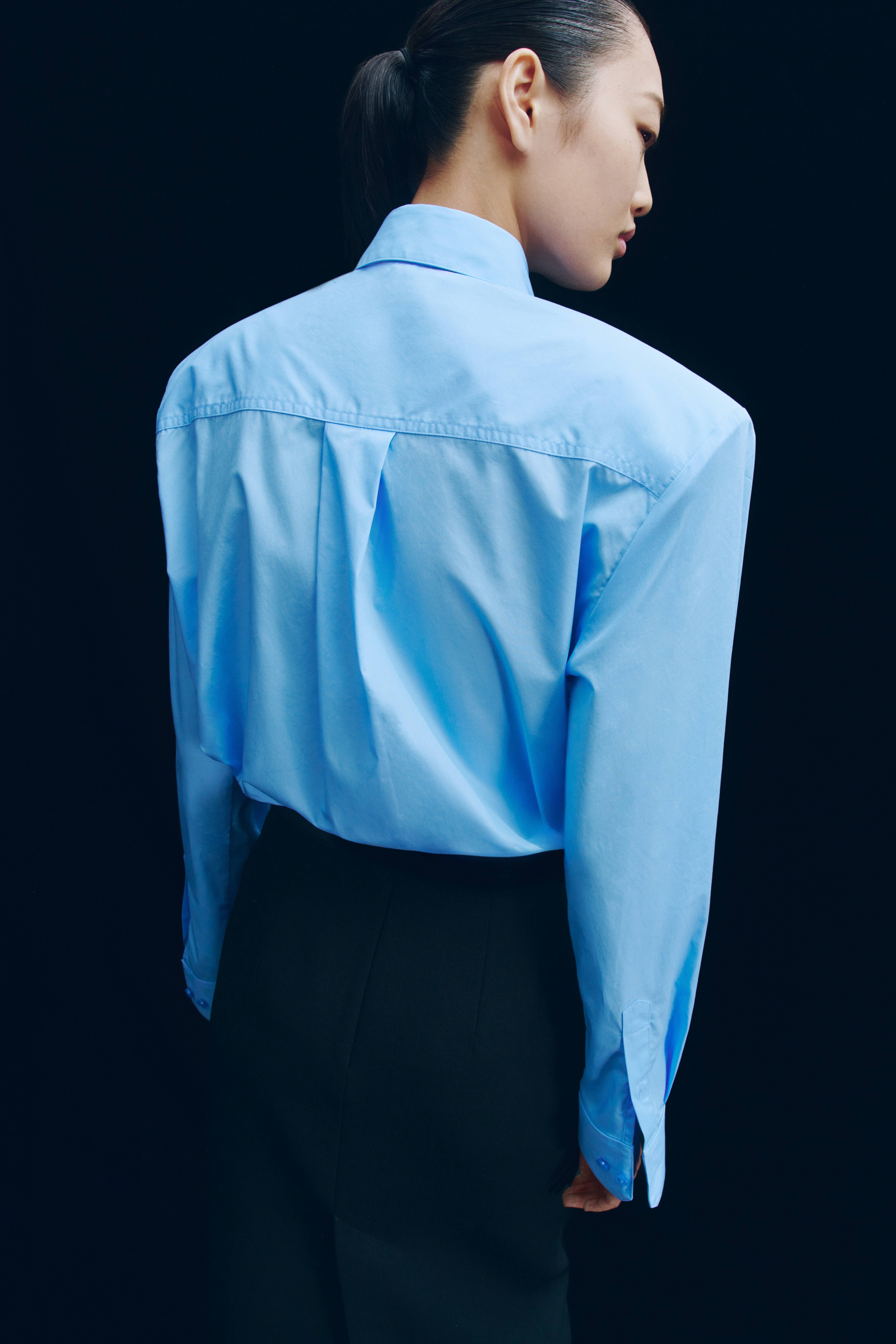 Chemise en popeline avec épaulettes