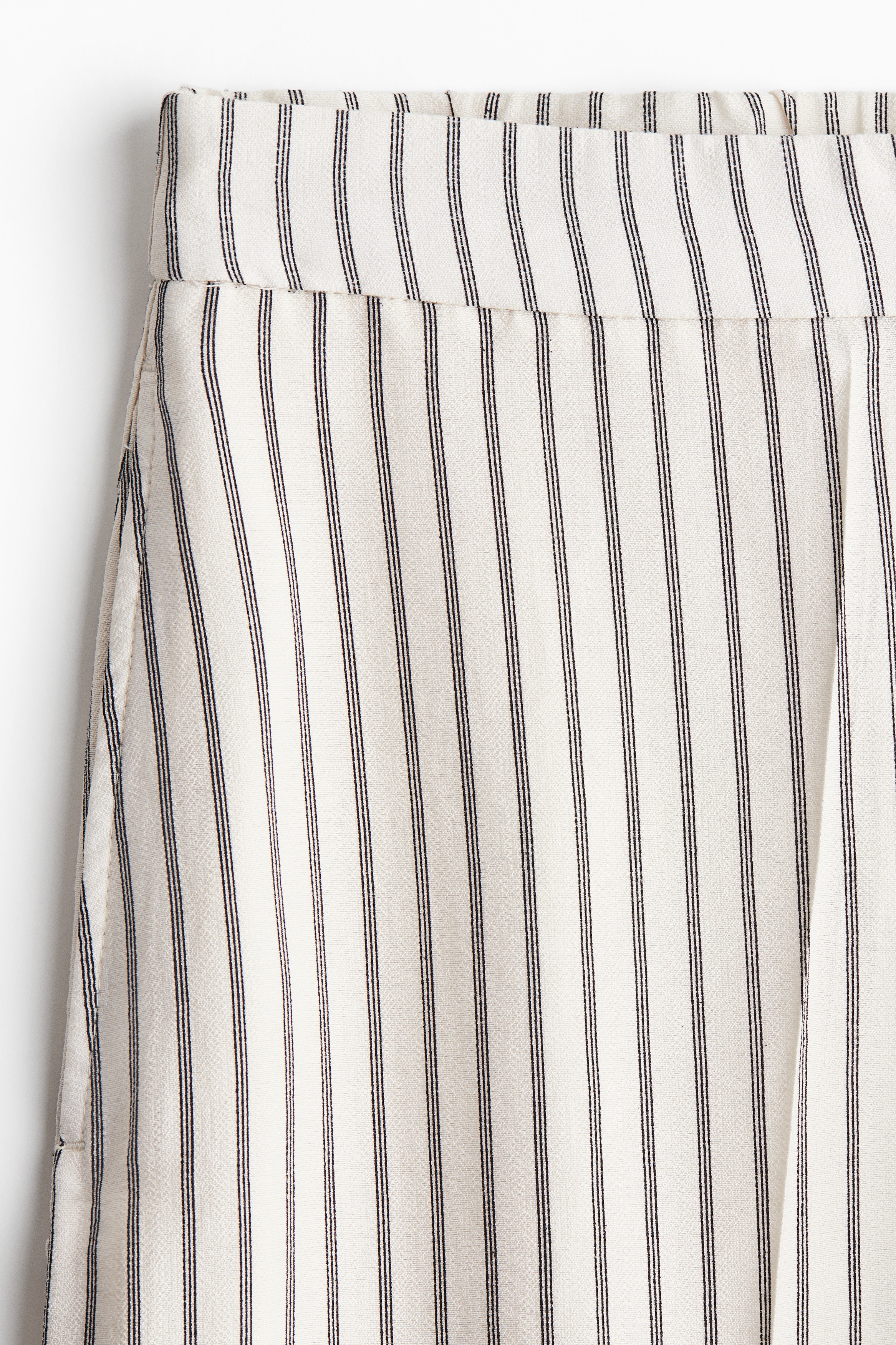 Wide trousers