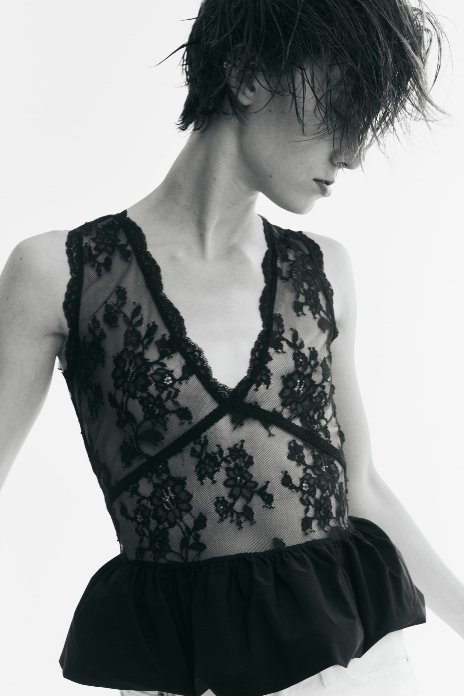 Женский топ H&M Dual-Fabric Peplum Top, цвет: Чёрный — фото 4