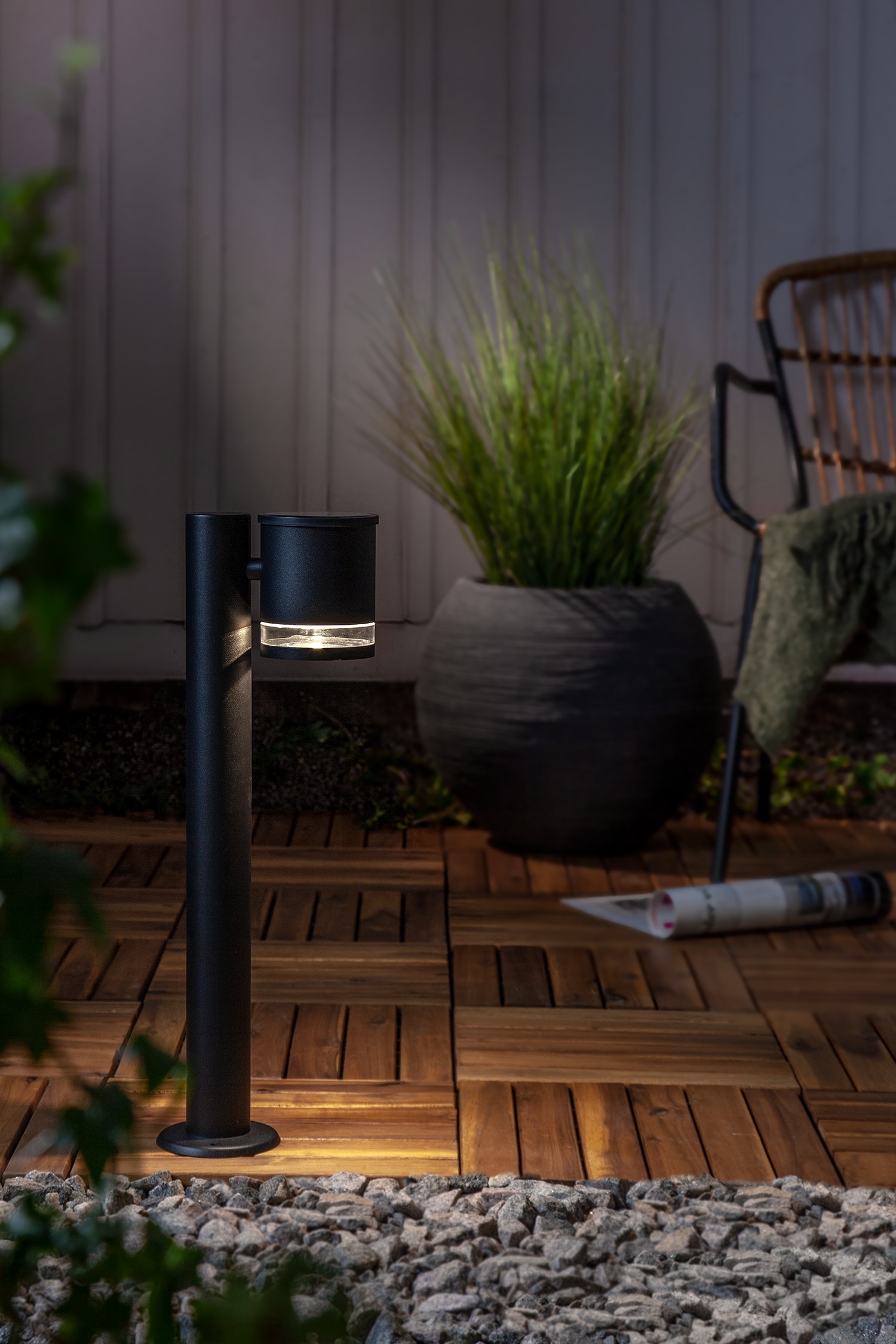 Solcelledrevet Havelampe Vienna - Sort