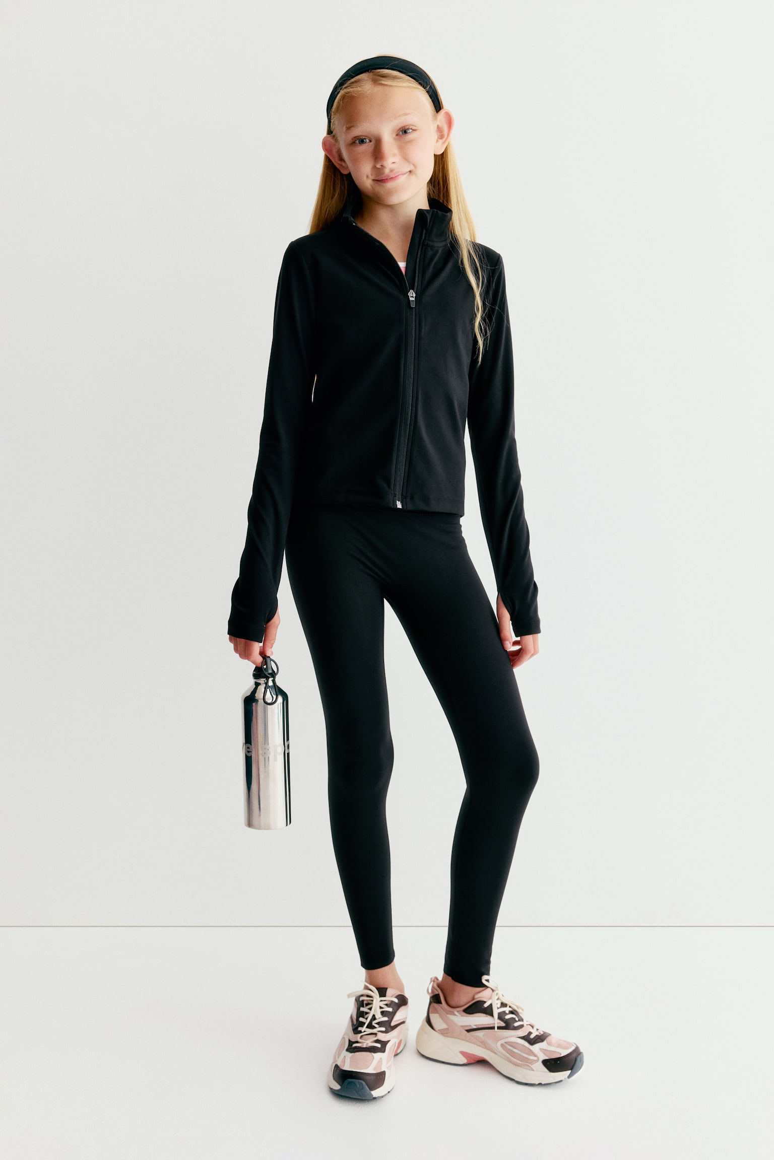 Детская куртка H&M Move Activewear with SoftMove™, цвет: Чёрный — фото 3