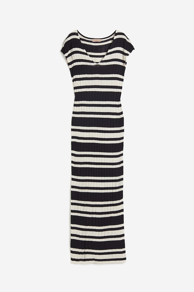 Rib-knit dress - Black/Striped - 2
