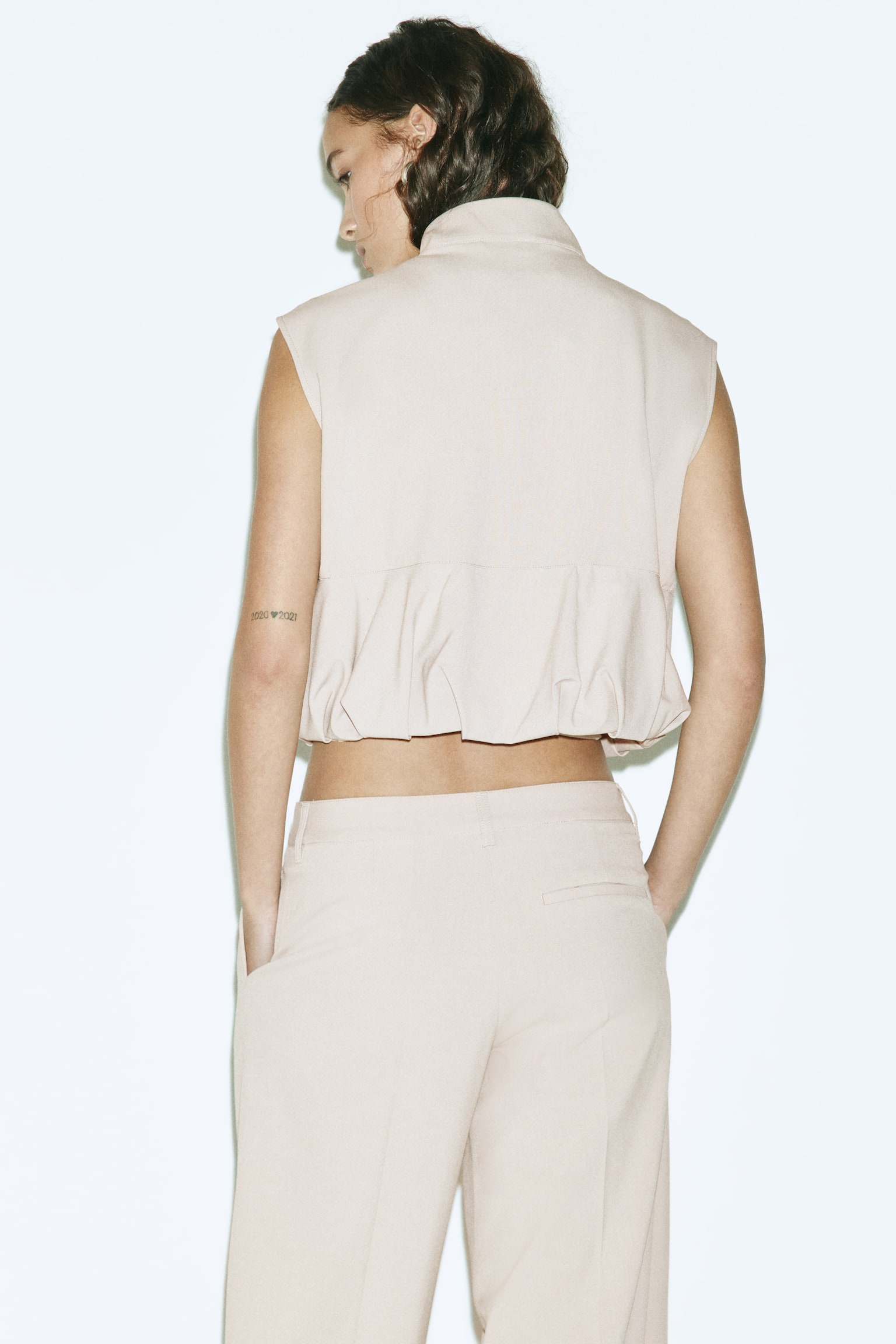 Bubble-hem gilet - Beige - 6