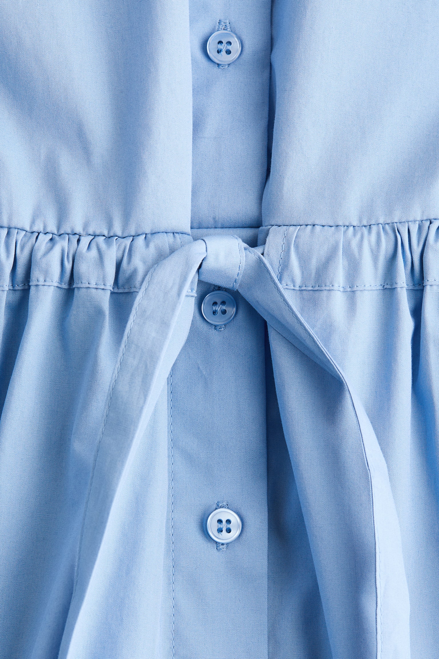 שמלת חולצה מפופלין עם שרוך קשירה - תכלת - 4