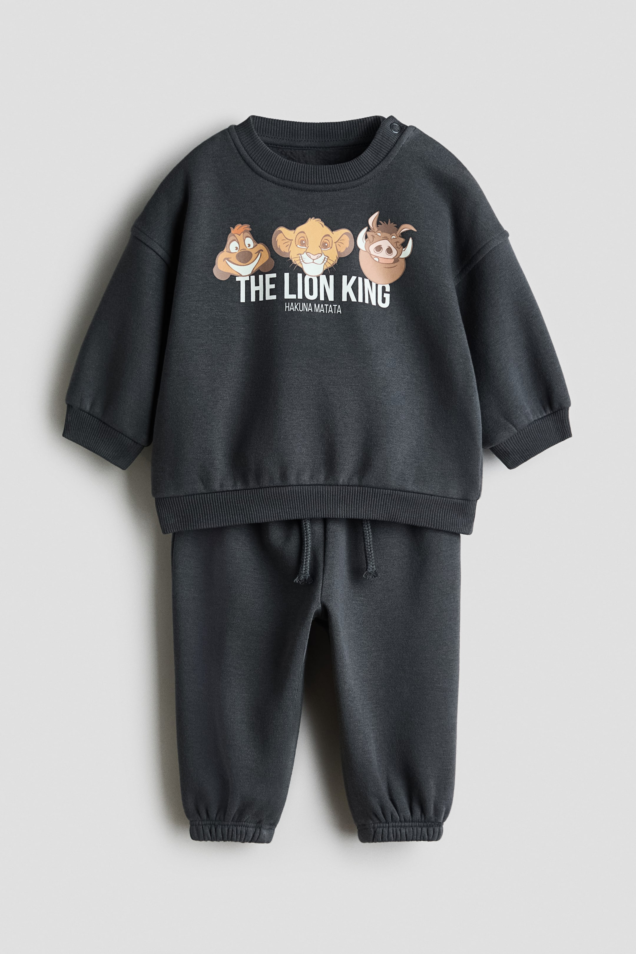 이미지 확대 보기: 프린트 스웨트 2피스 세트 - Dark grey/The Lion King - Kids | H&M KR 1