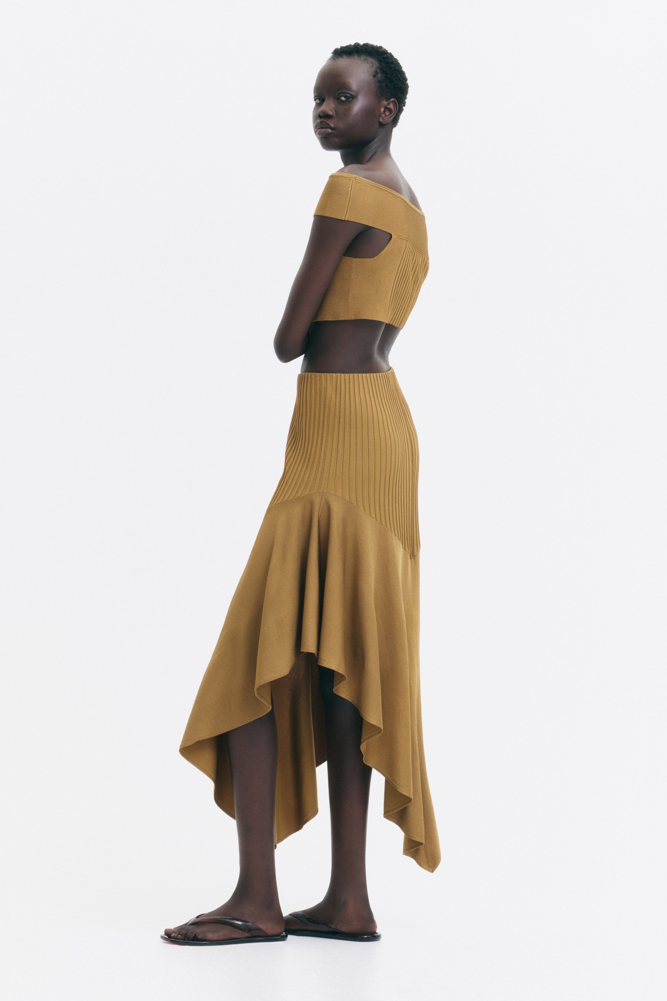 Jupe asymétrique en tricot