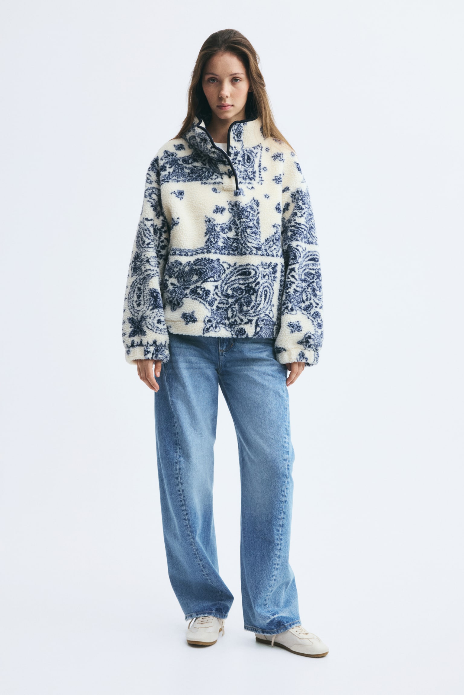 Женский свитшот H&M из флиса тедди, цвет: Слоновая кость — фото 3