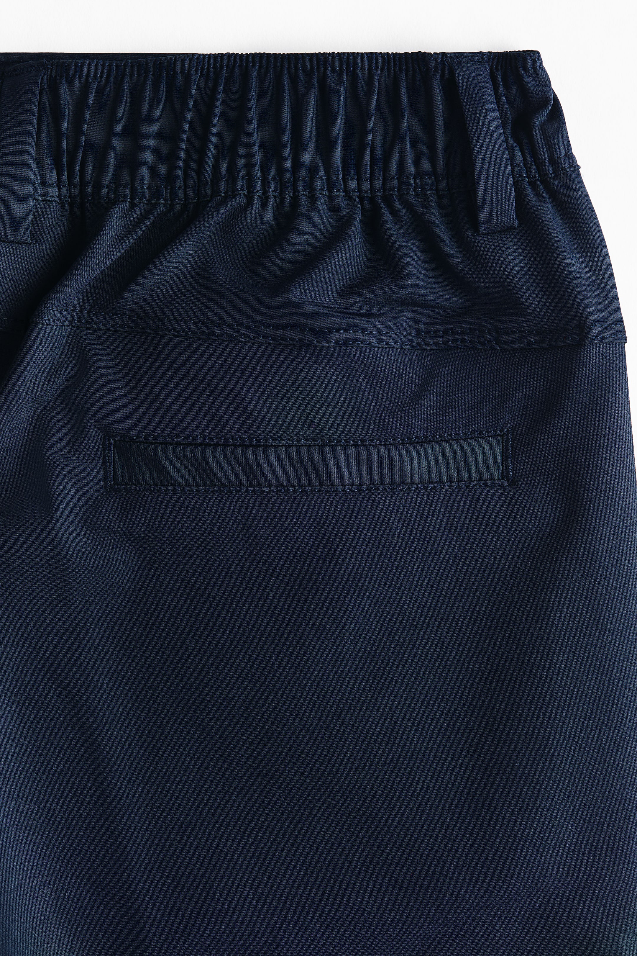 Short de golf DryMove🅪
