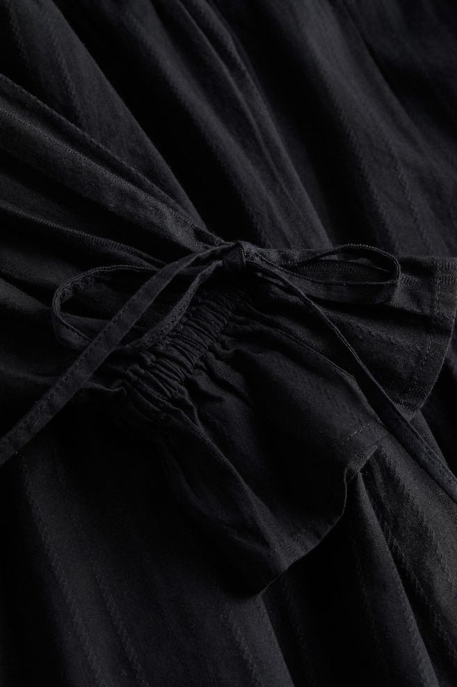 Tunikowa sukienka ze sznureczkami - Czarny - 5