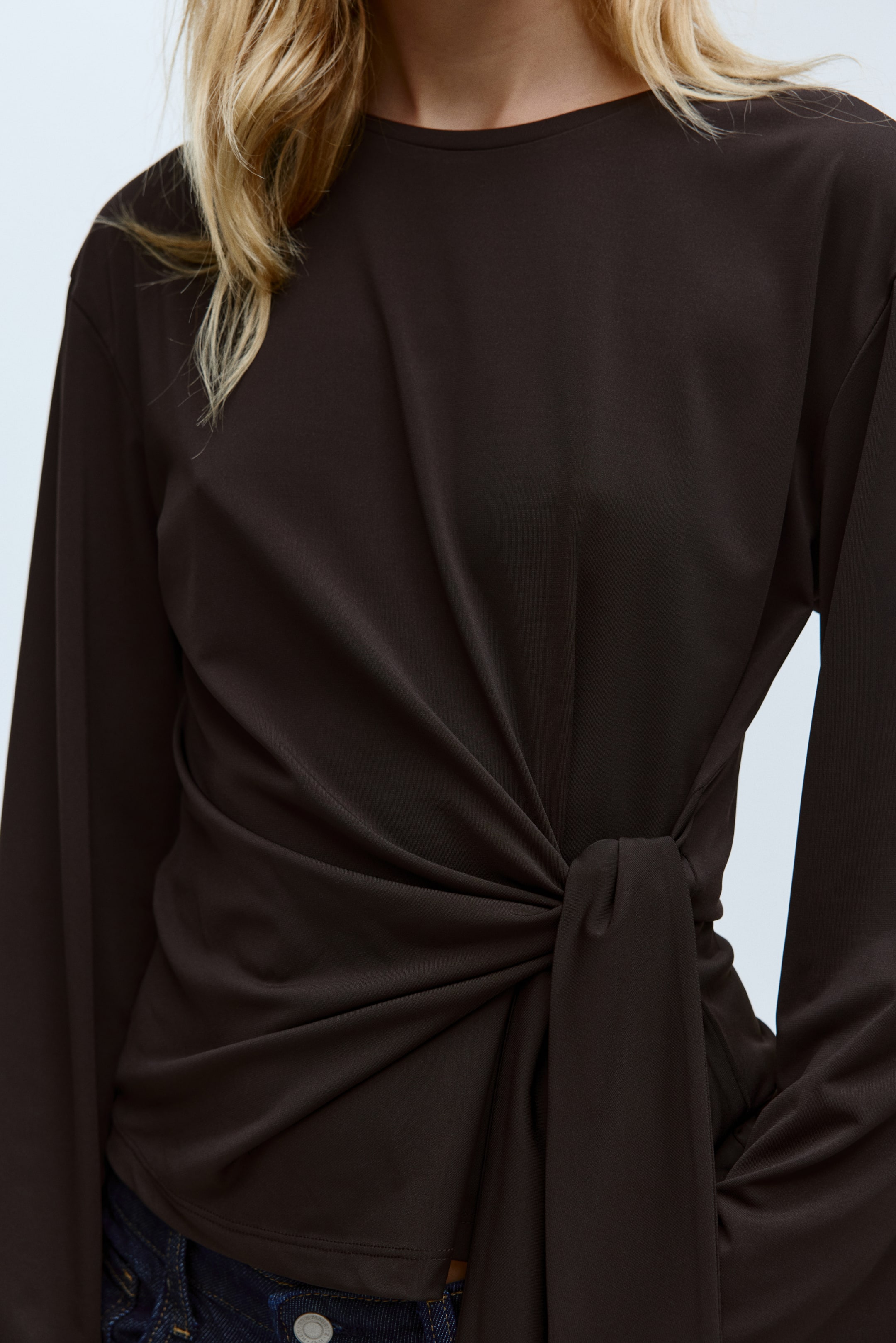 Xem ảnh lớn hơn: Áo buộc dây - Màu nâu đậm - Ladies | H&M VN 3