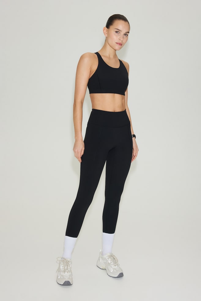 High Support Sports bra with ShapeMove™ - Black/White/Powder pink - 2