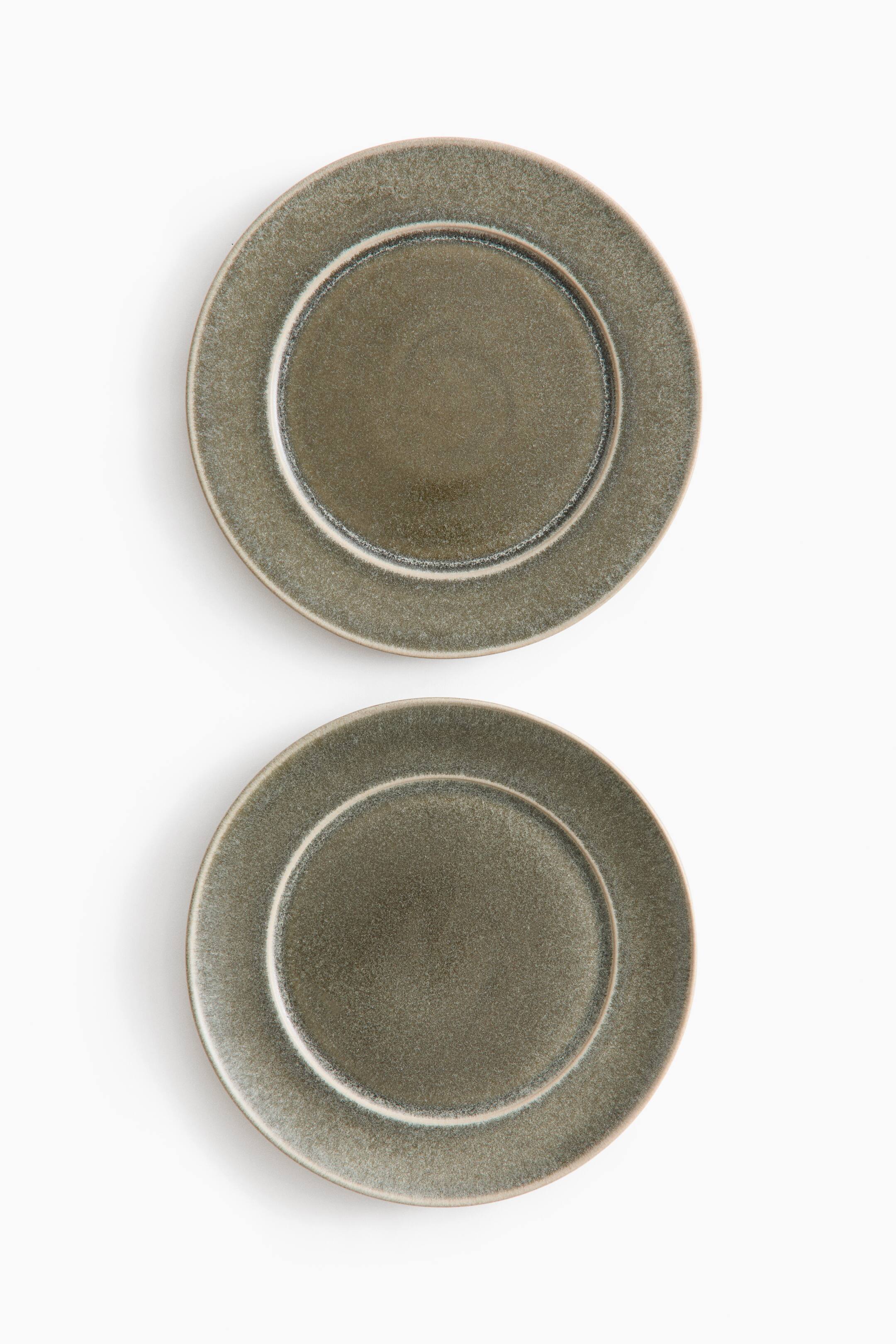 View larger image: 2-pack dinner plates in stoneware - Sage green - Home All | H&M 1
