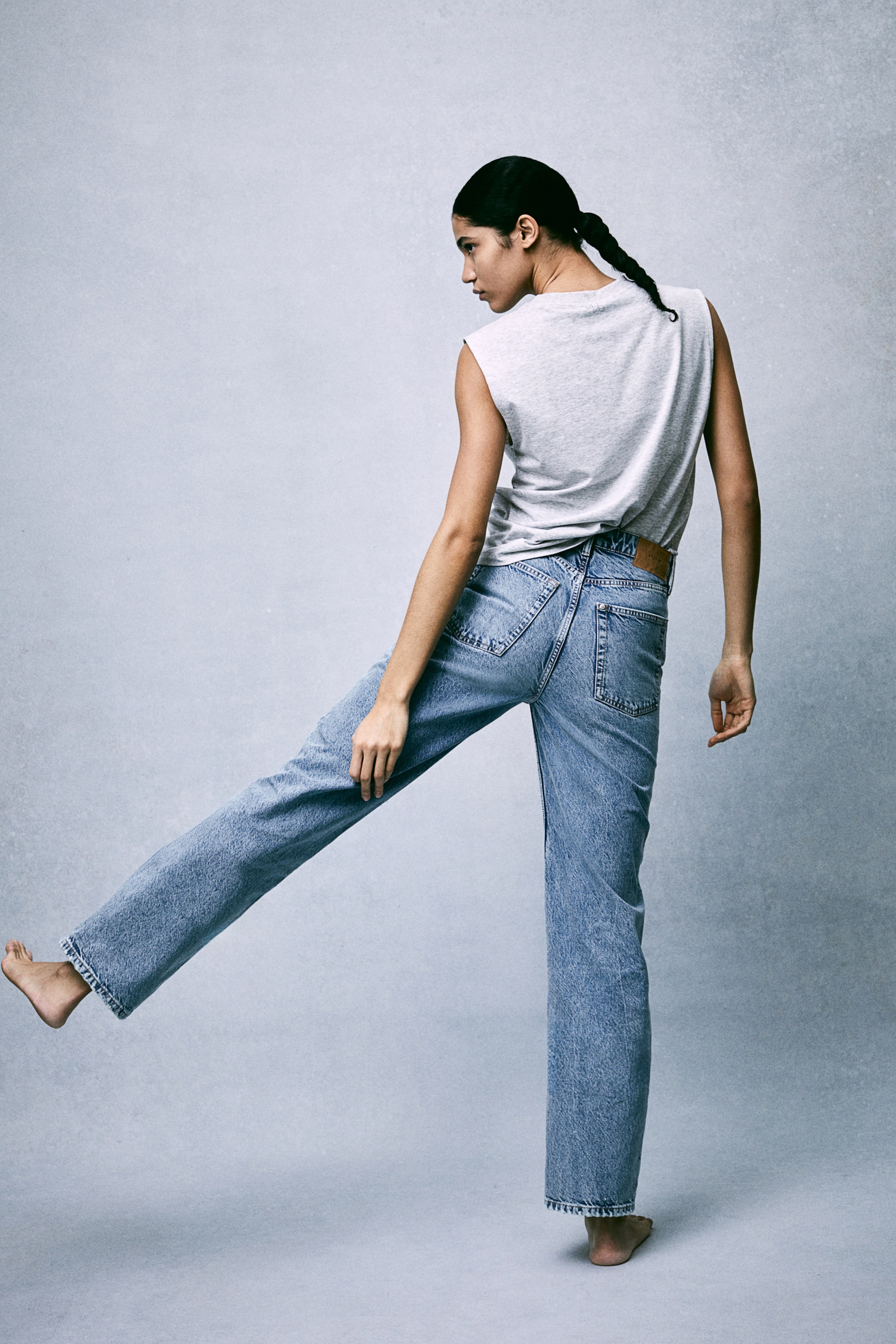 Wide Ultra High Jeans - Ultra high waist - Long - Light denim blue ...