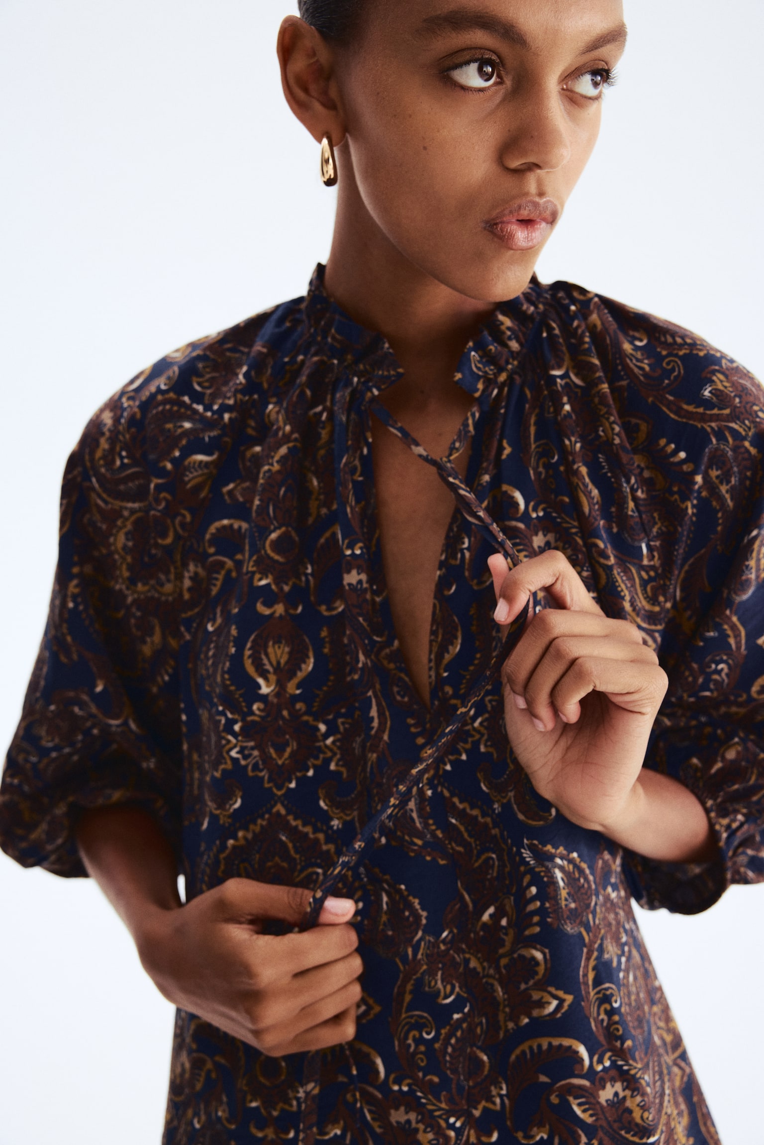 Yakası Fırfırlı Elbise - Koyu mavi/Şal desenli/Bordo/Şal desenli/Bej/Leopar desenli - 3