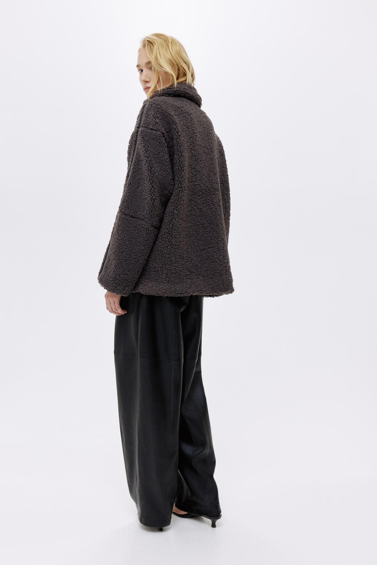 Loose-Fit Teddy Fleece Jacket - image 4