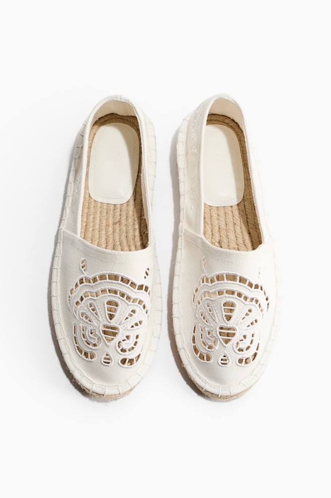 Espadrilles avec broderie anglaise - Blanc - 1
