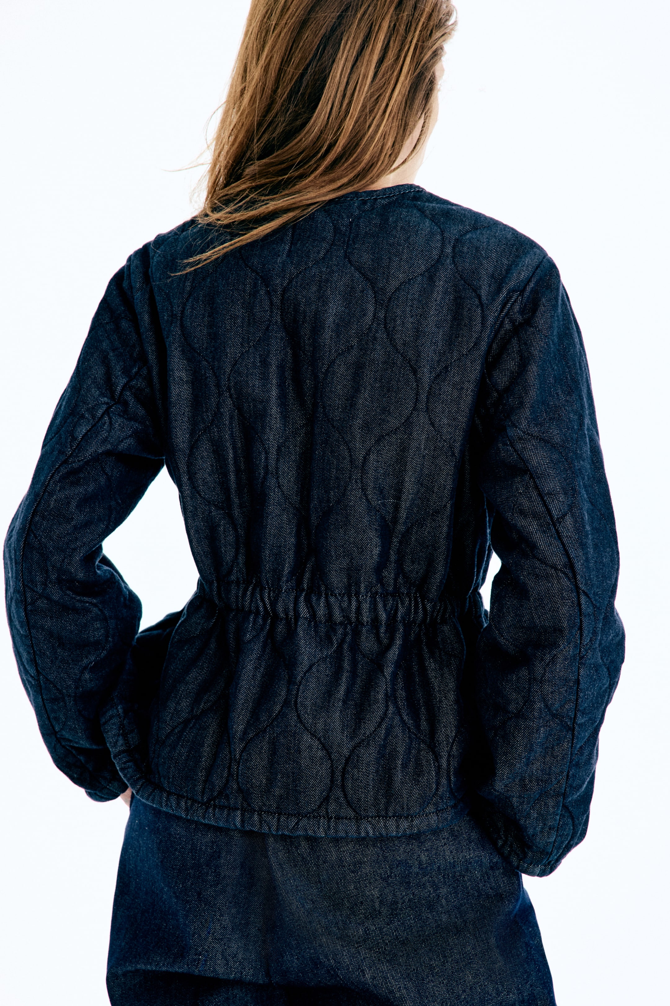 Женские куртки H&M Quilted Denim Jacket — фото 5