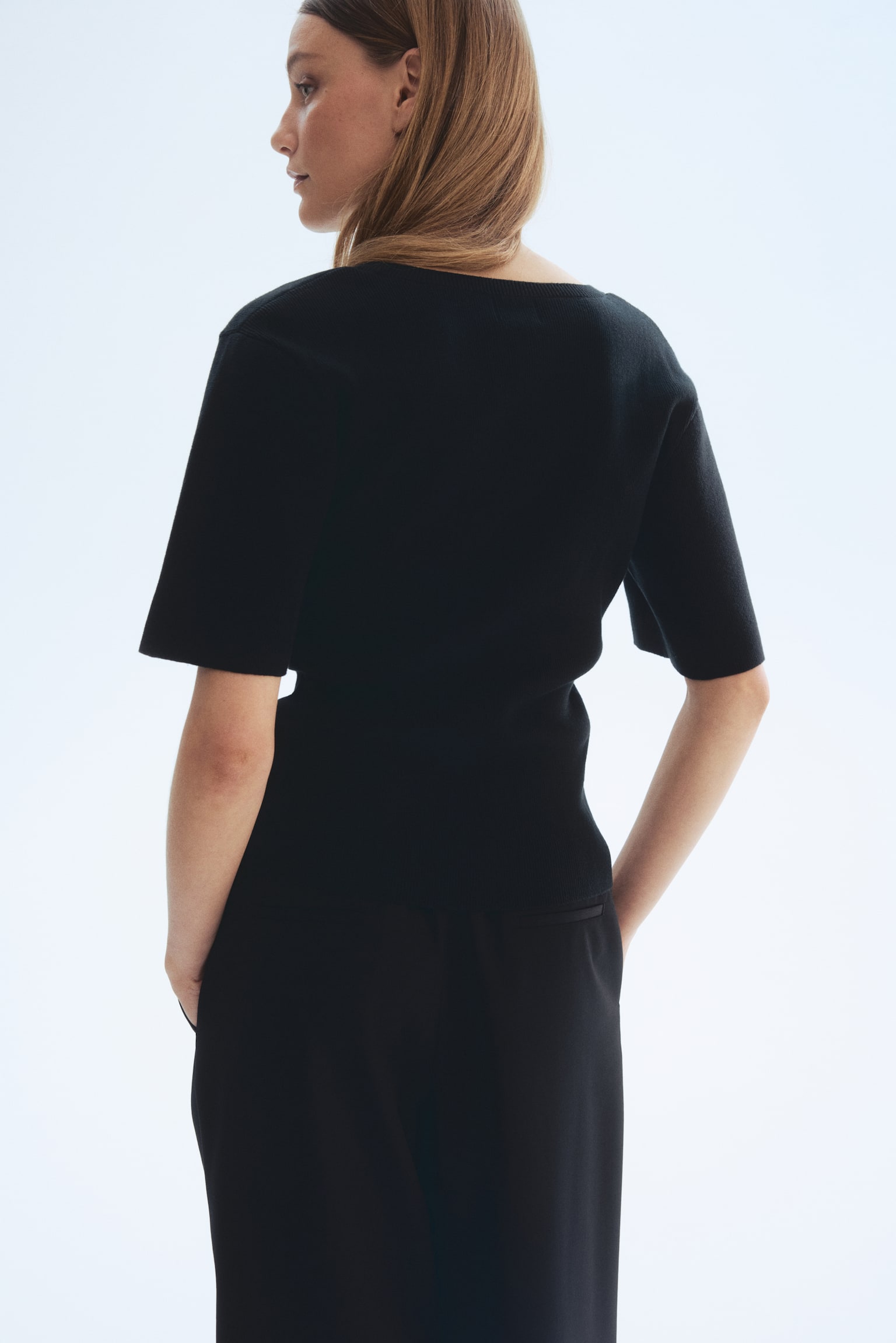 Playera en tejido fino - Negro/Crema/Rojo oscuro - 4