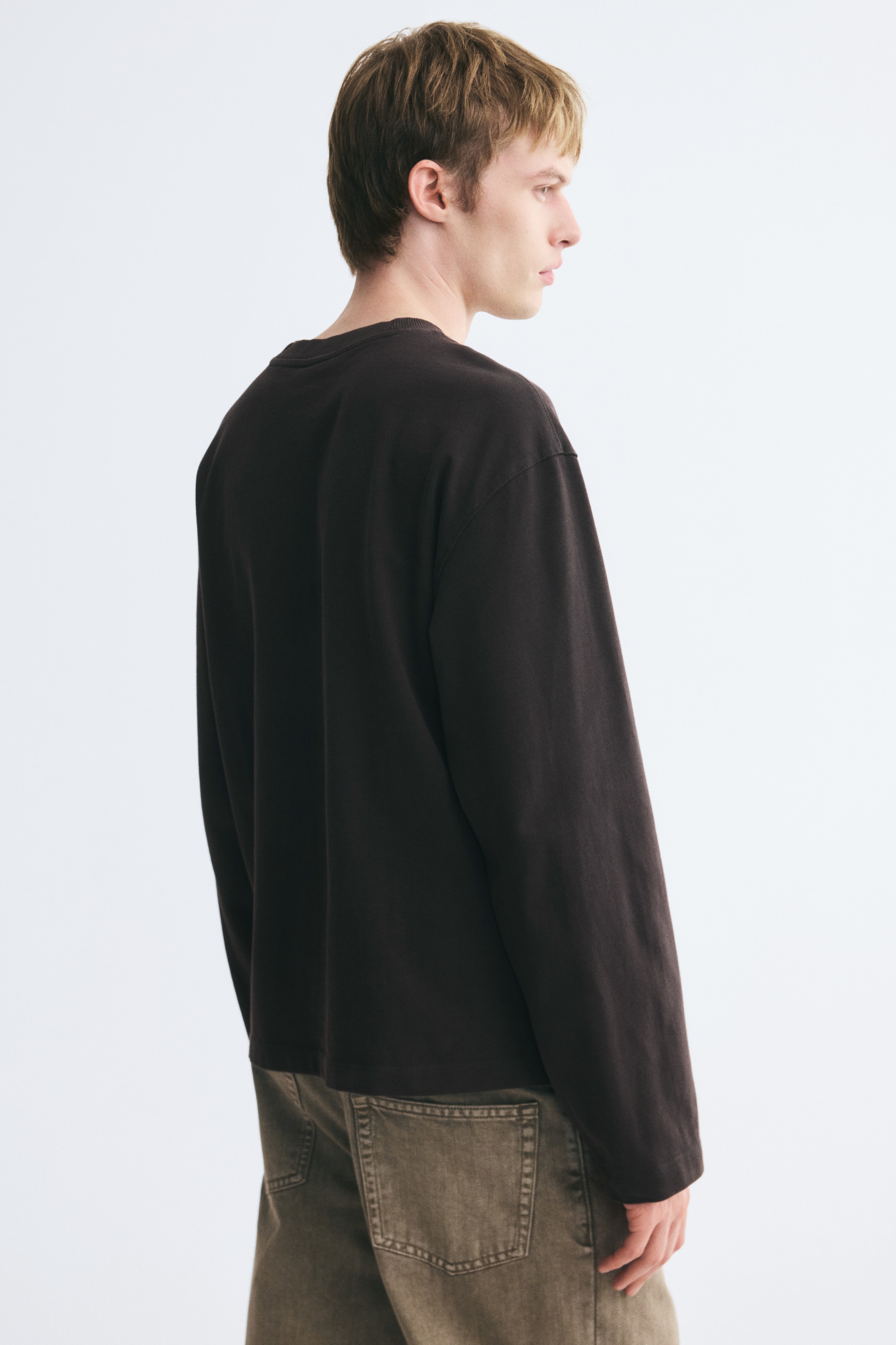 Áo thun dài tay Relaxed Fit - Màu đen